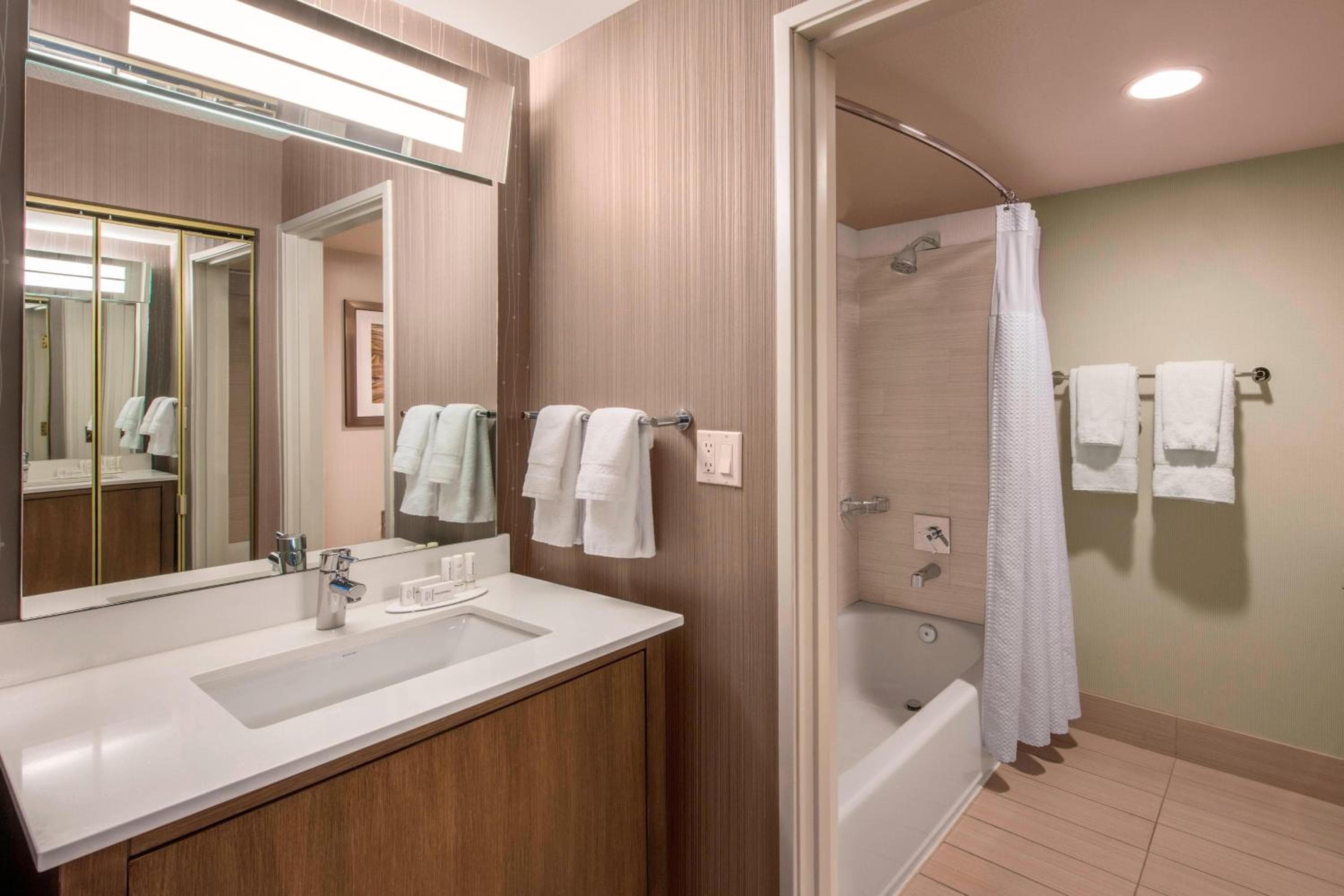 Courtyard by Marriott Henderson - Green Valley - Las Vegas — 19