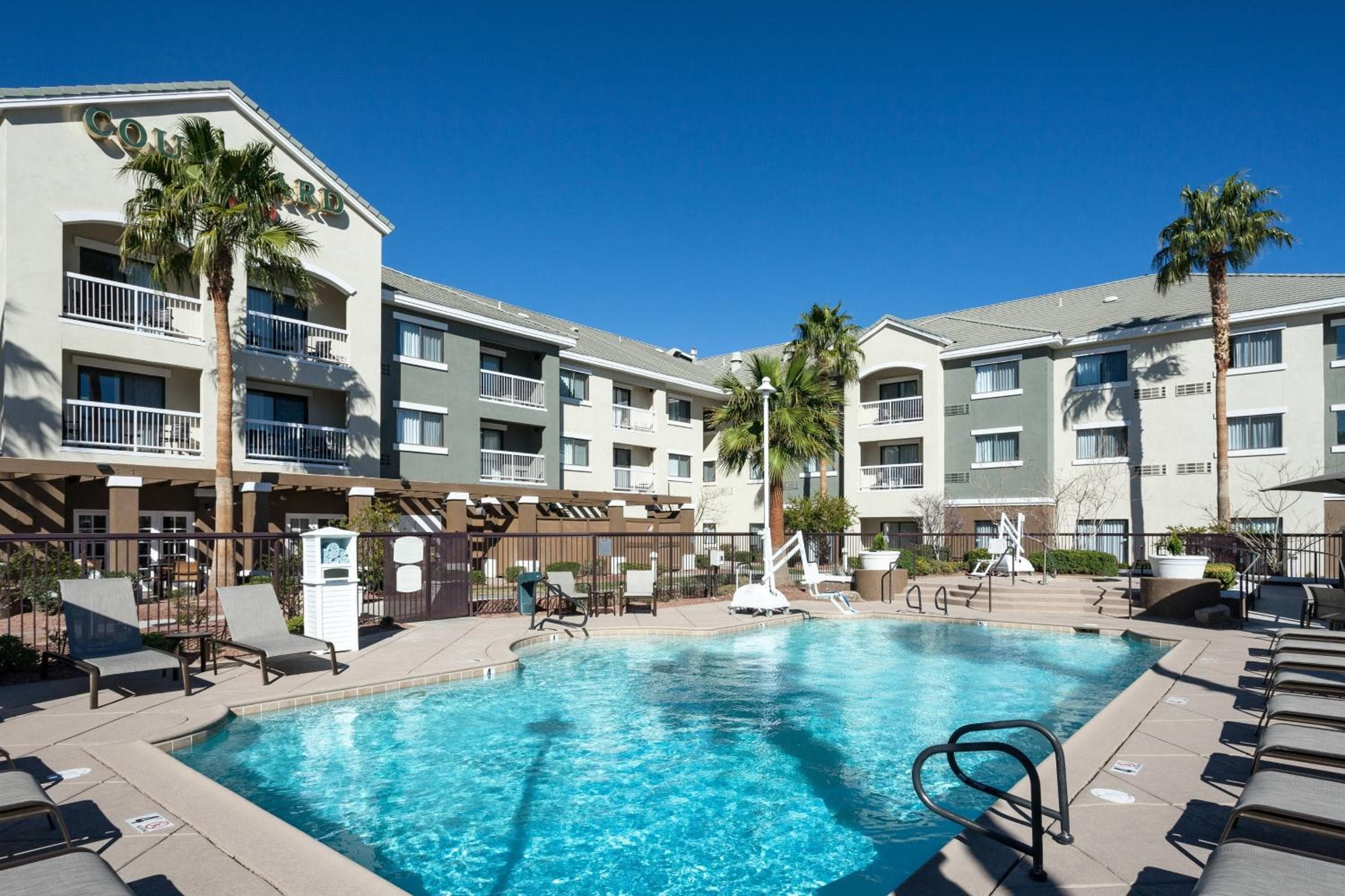 Courtyard by Marriott Henderson - Green Valley - Las Vegas — 6