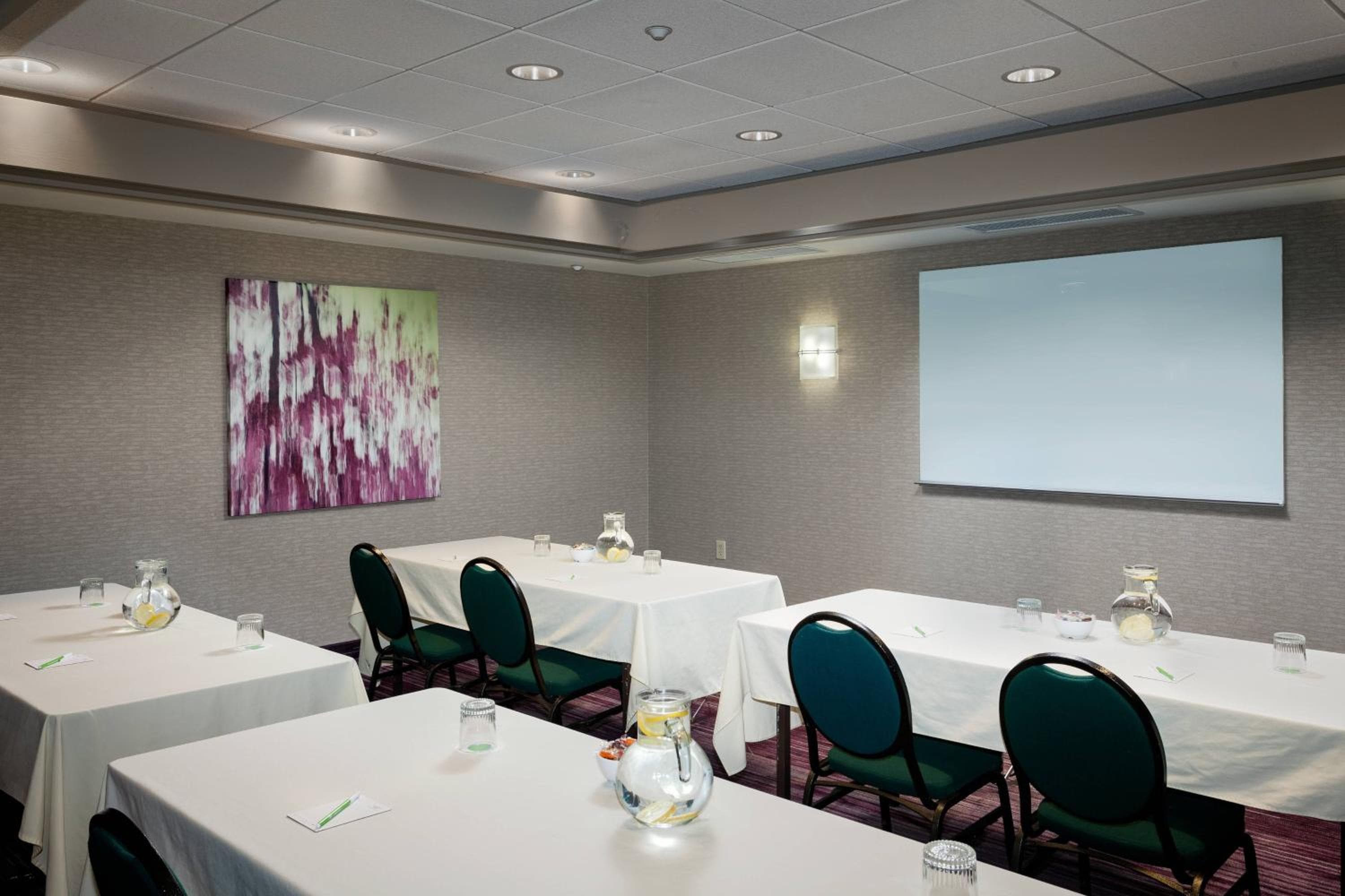 Courtyard by Marriott Henderson - Green Valley - Las Vegas — 11