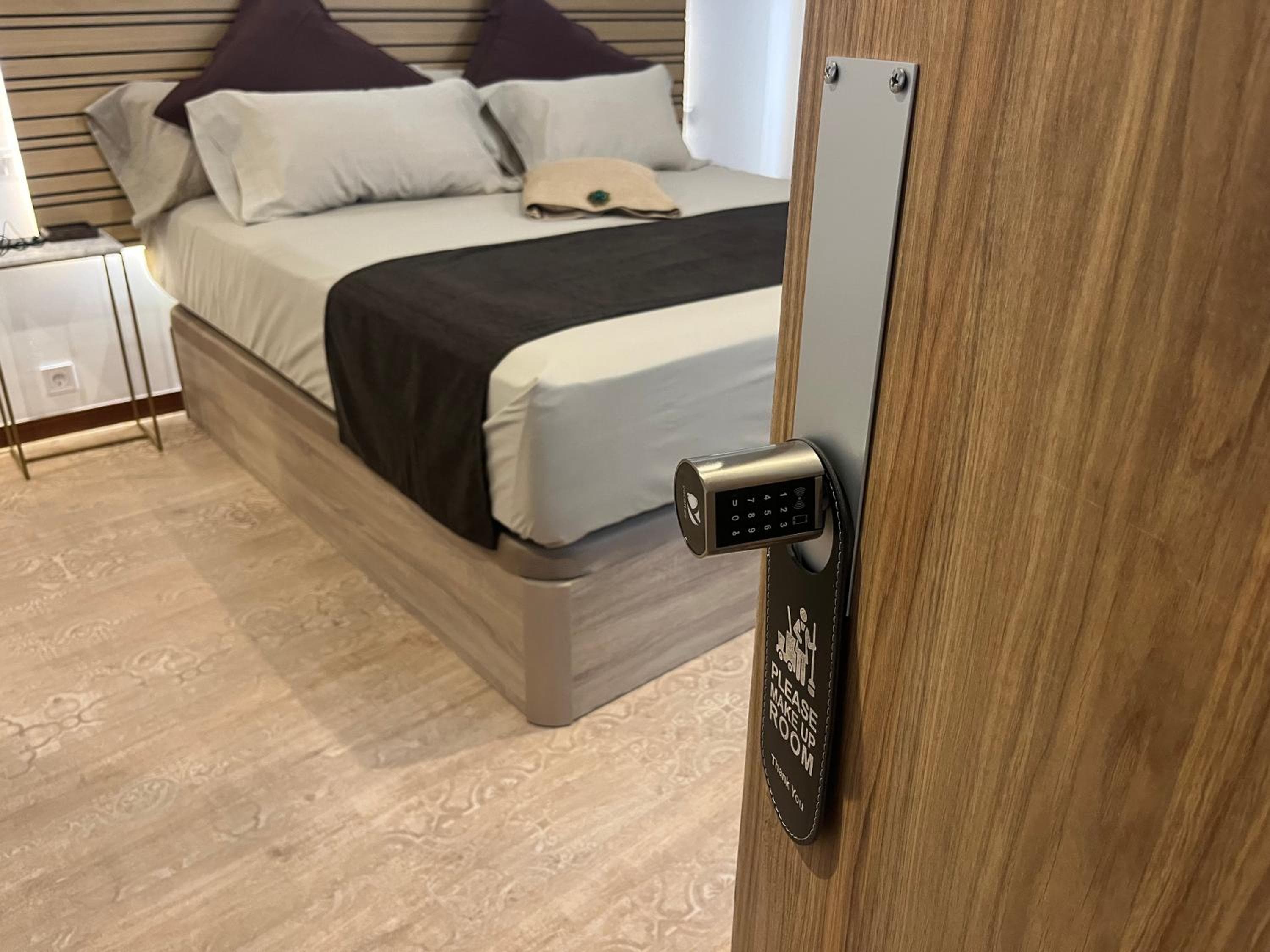 Emilysuites - Malaga Centro Historico — 13