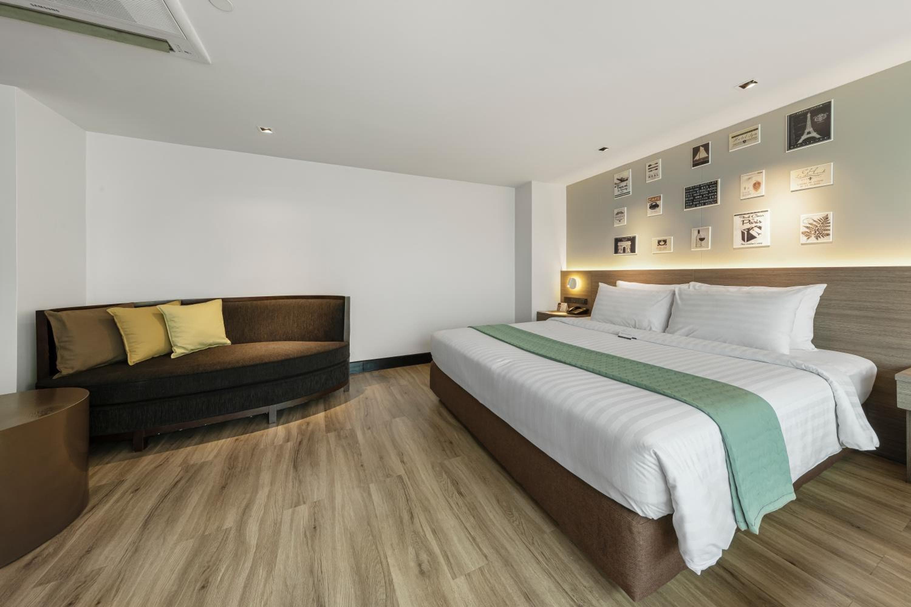 Golden Tulip Mandison Suites — 30