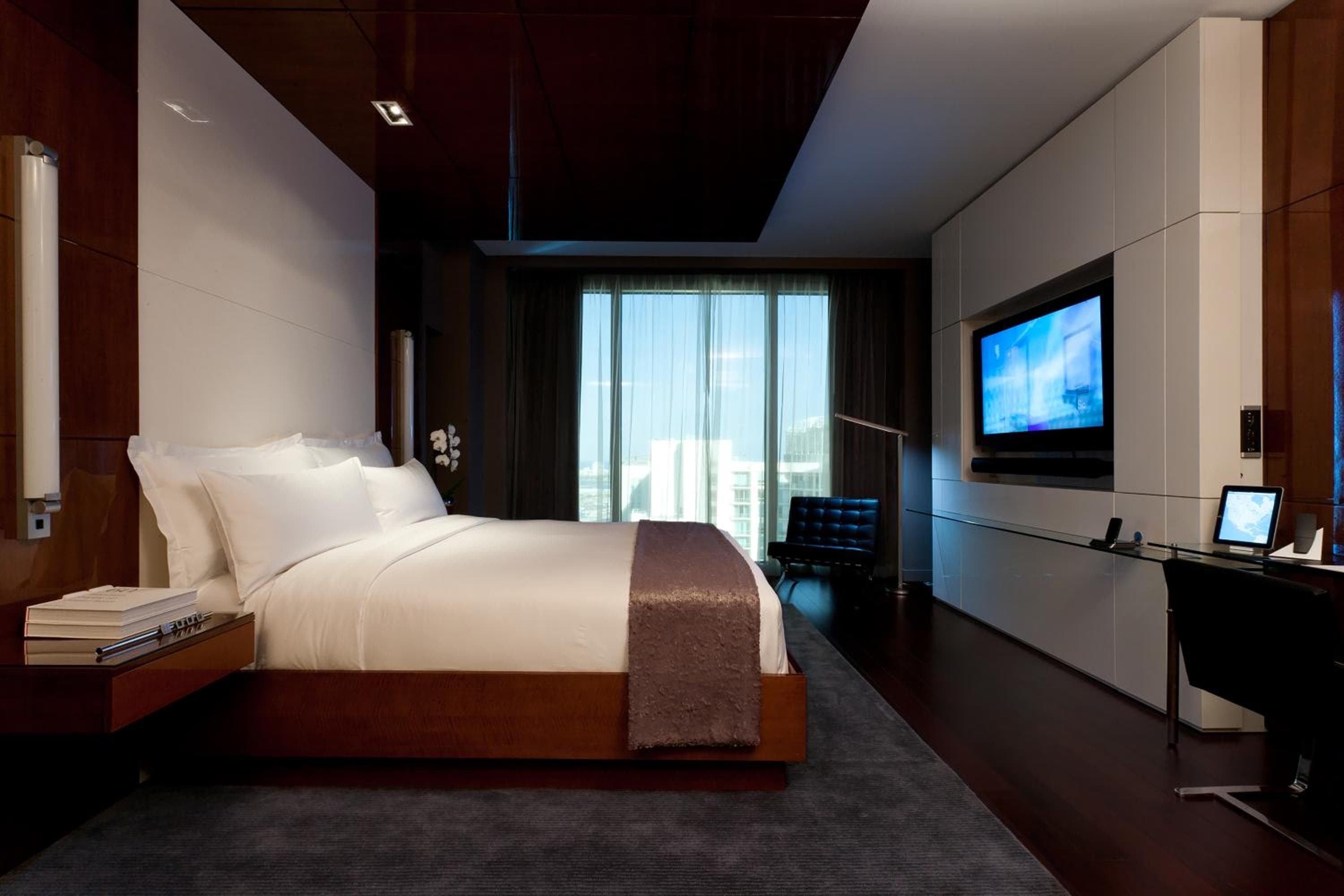 Hotel Beaux Arts, Collezione di autografi — 20