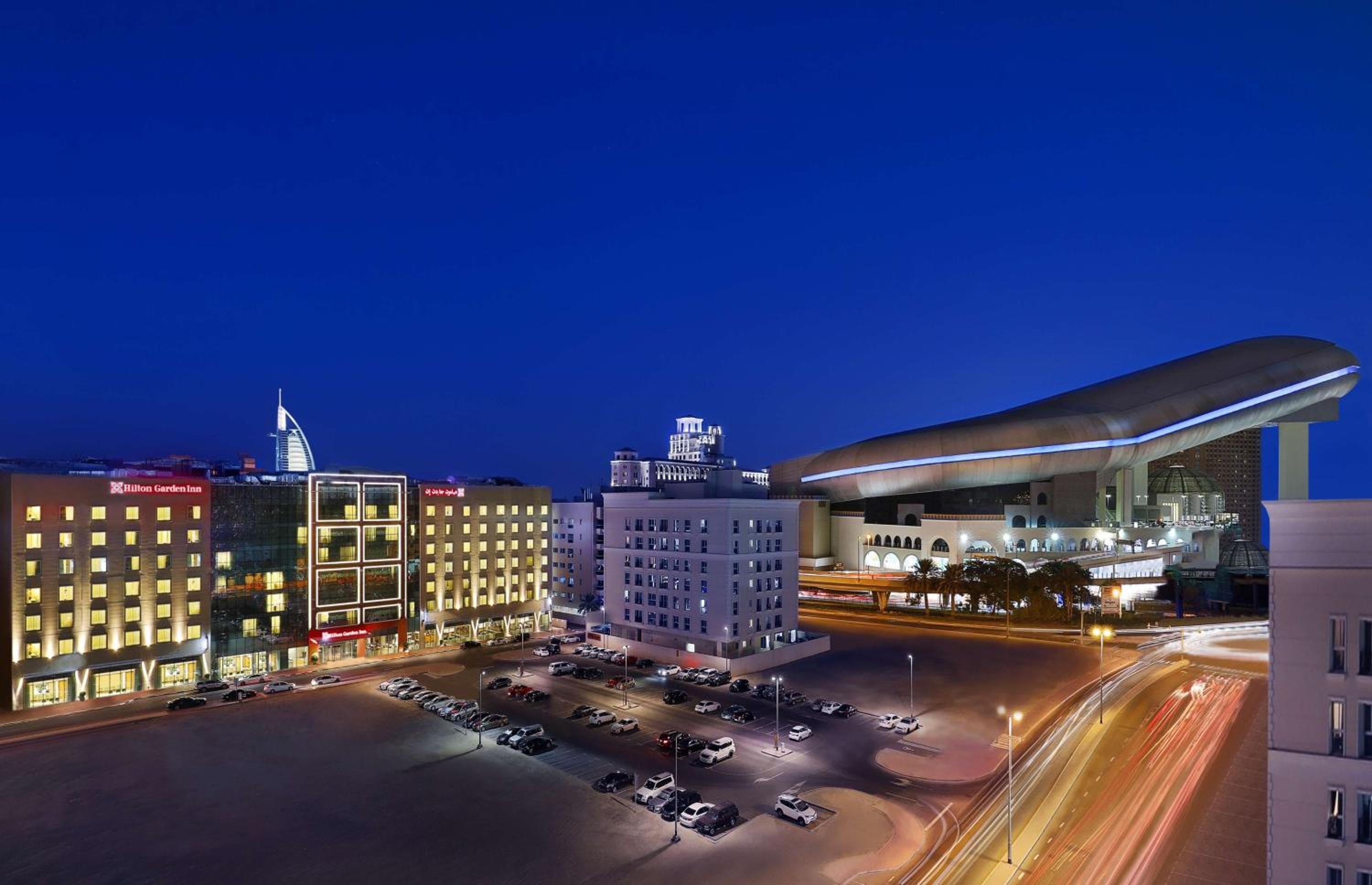 Hilton Garden Inn Dubai, Mall Avenue — 11