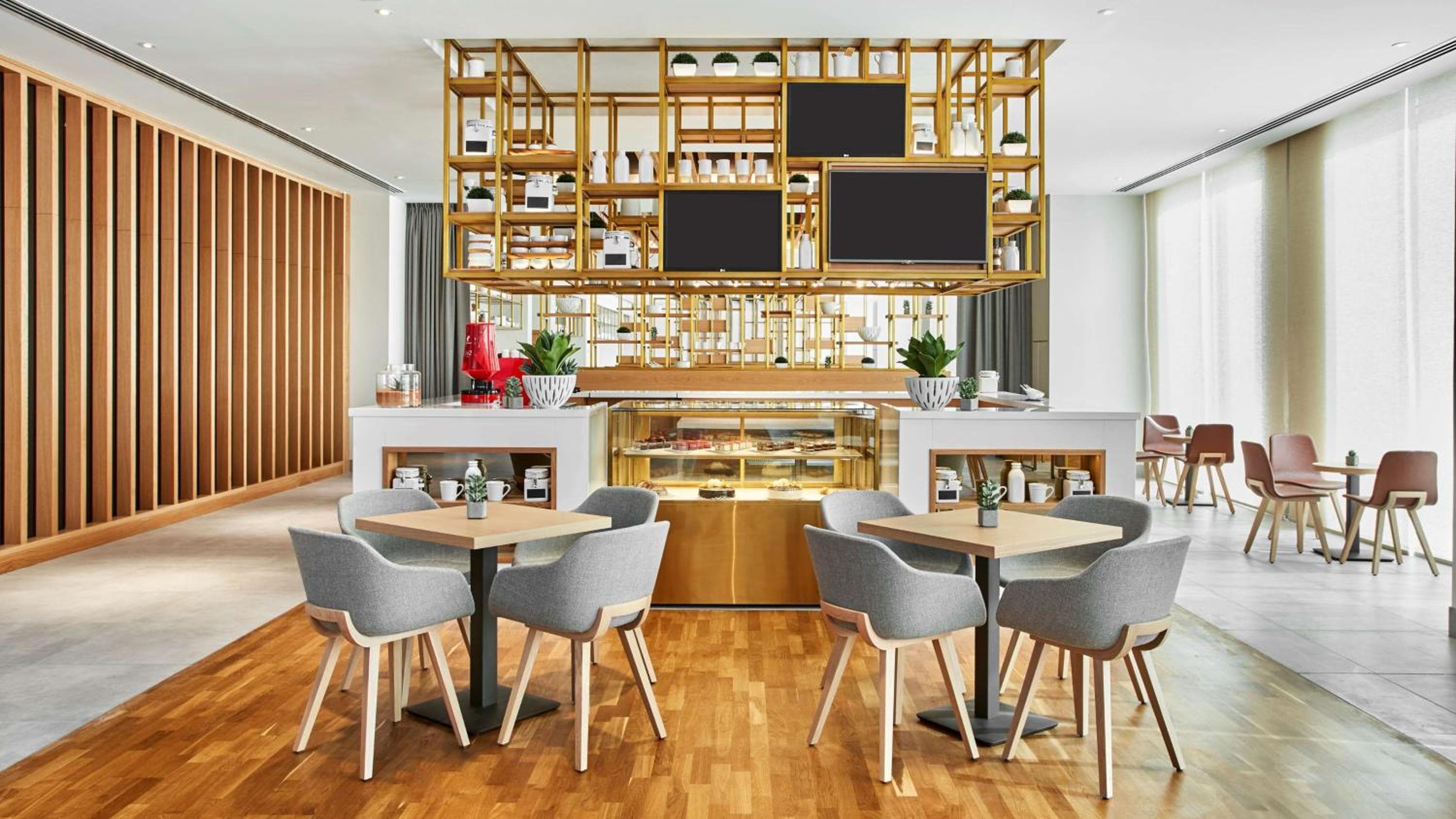 Hilton Garden Inn Dubai, Mall Avenue — 17