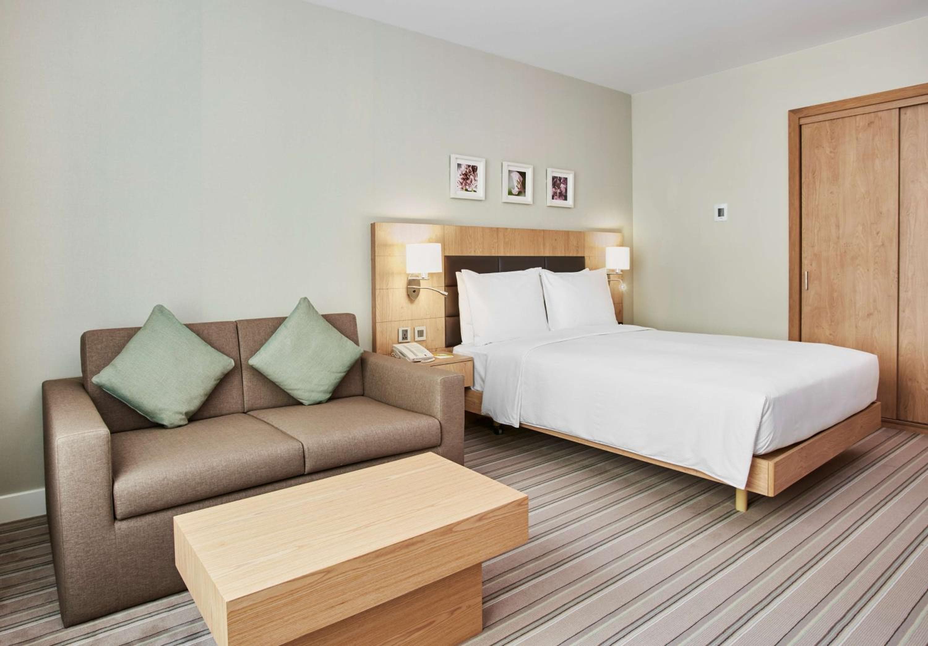 Hilton Garden Inn Dubai, Mall Avenue — 20