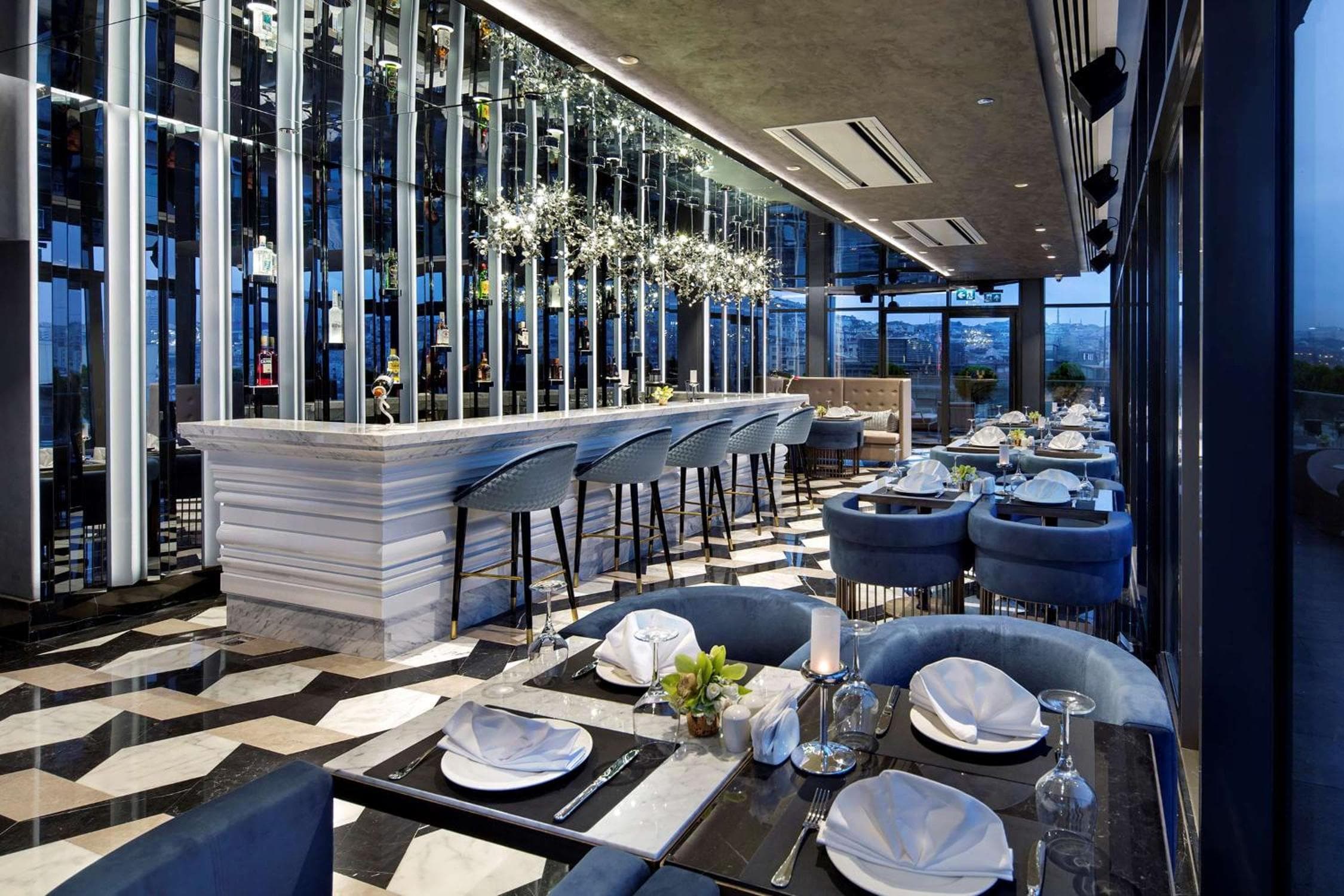 DoubleTree by Hilton Istanbul - Piyalepasa — 18