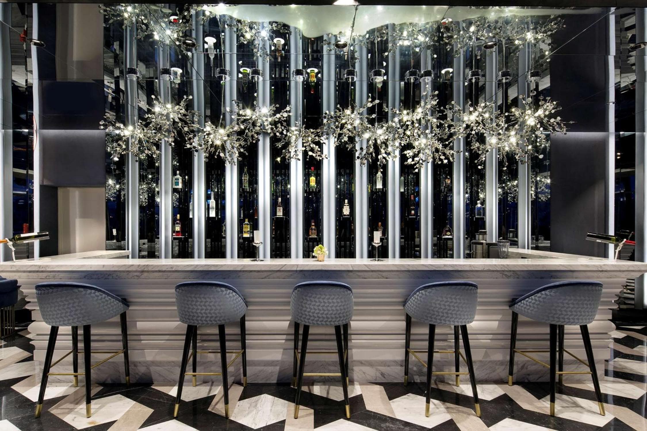 DoubleTree by Hilton Istanbul - Piyalepasa — 9