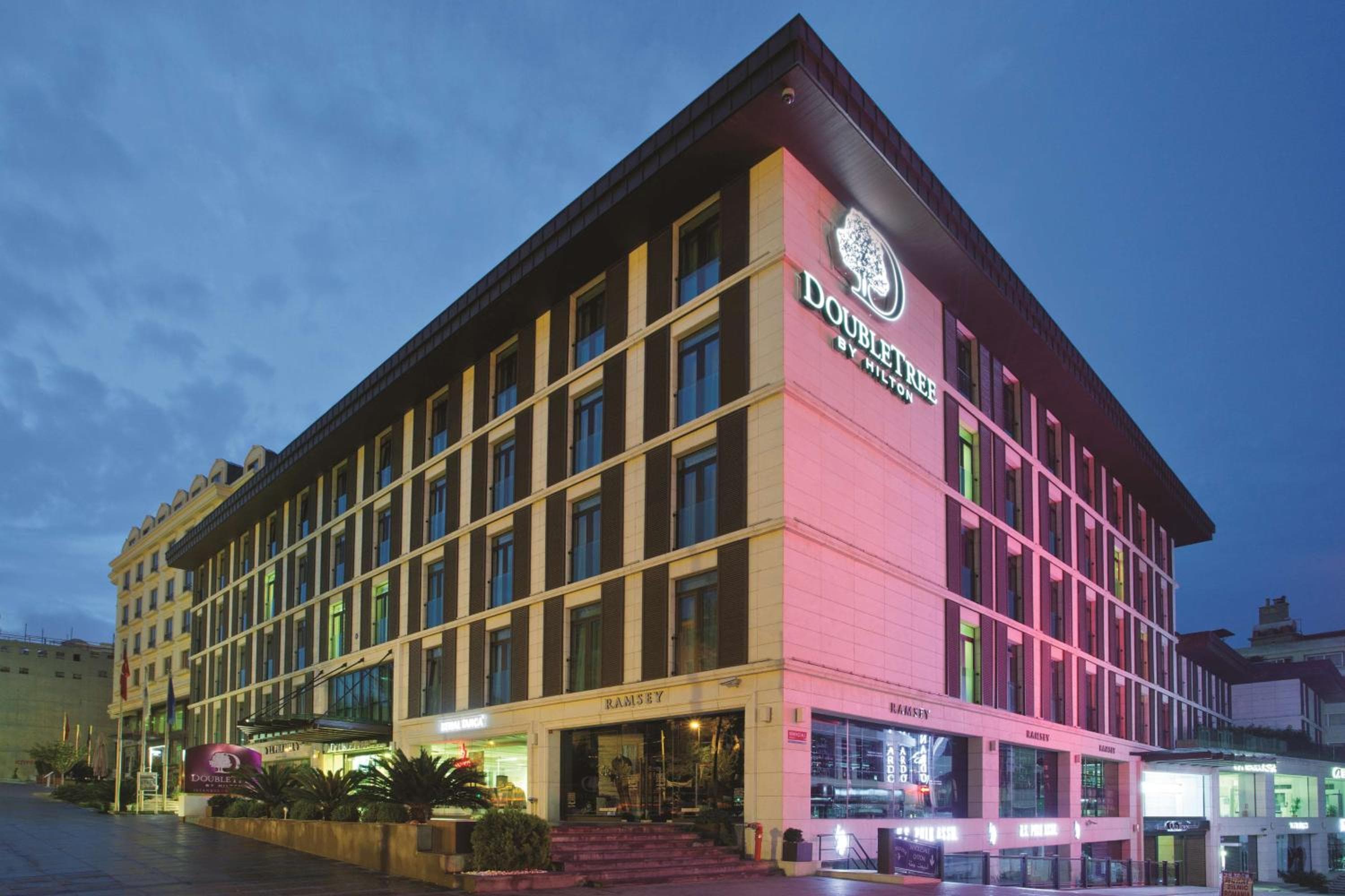 DoubleTree By Hilton Istanbul - Città Vecchia — 1