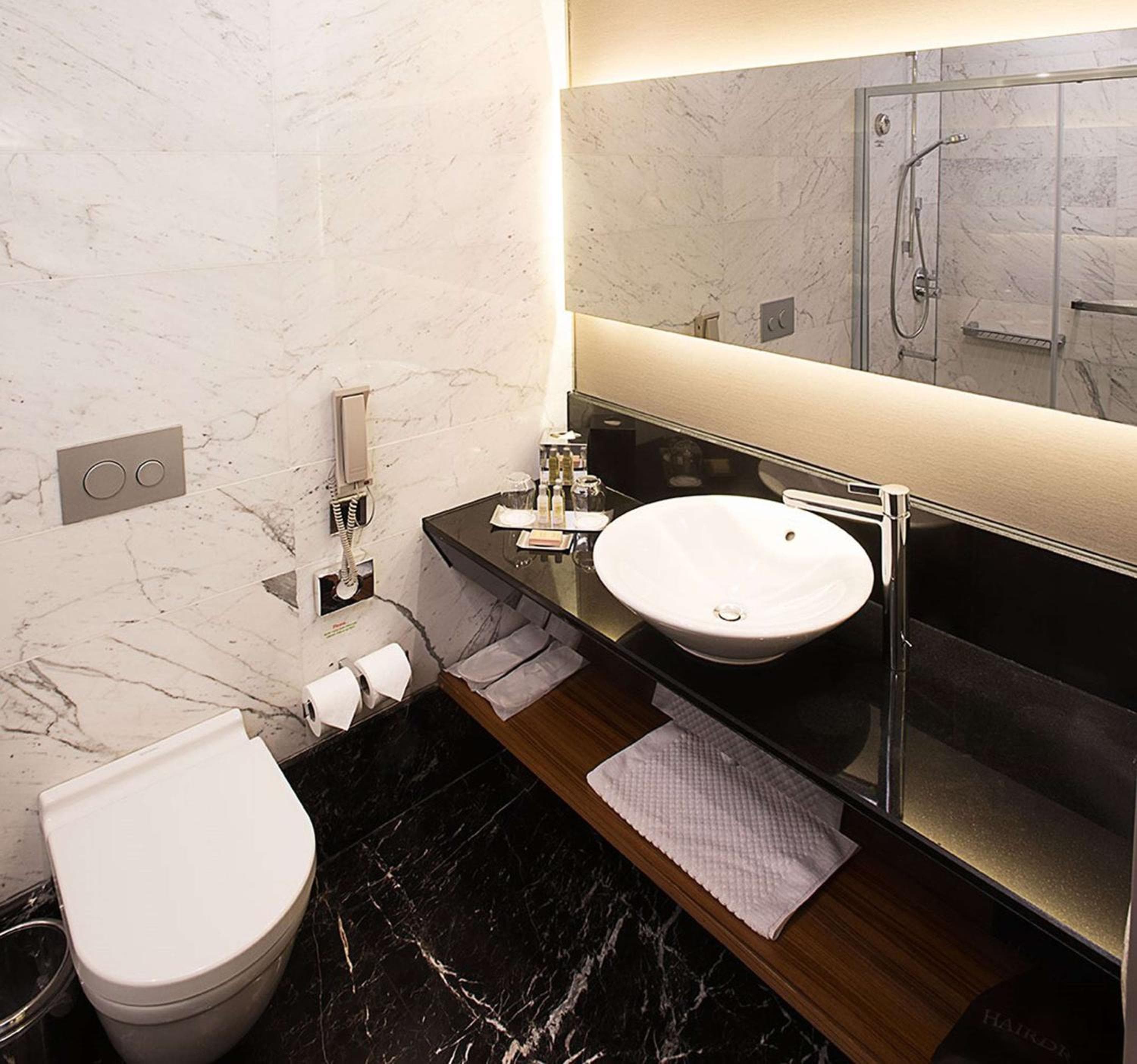 DoubleTree By Hilton Istanbul - Città Vecchia — 17