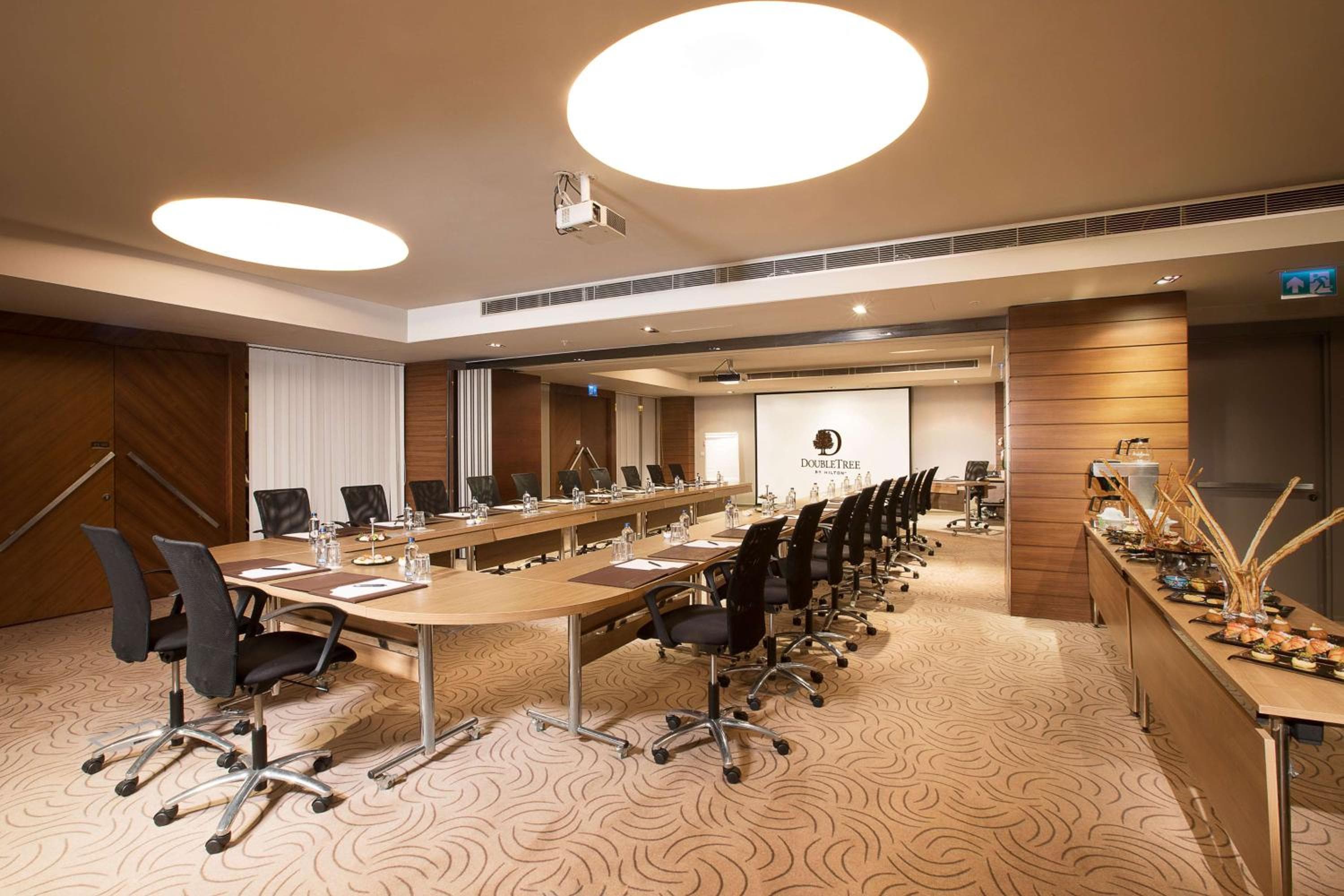 DoubleTree By Hilton Istanbul - Old Town — 21