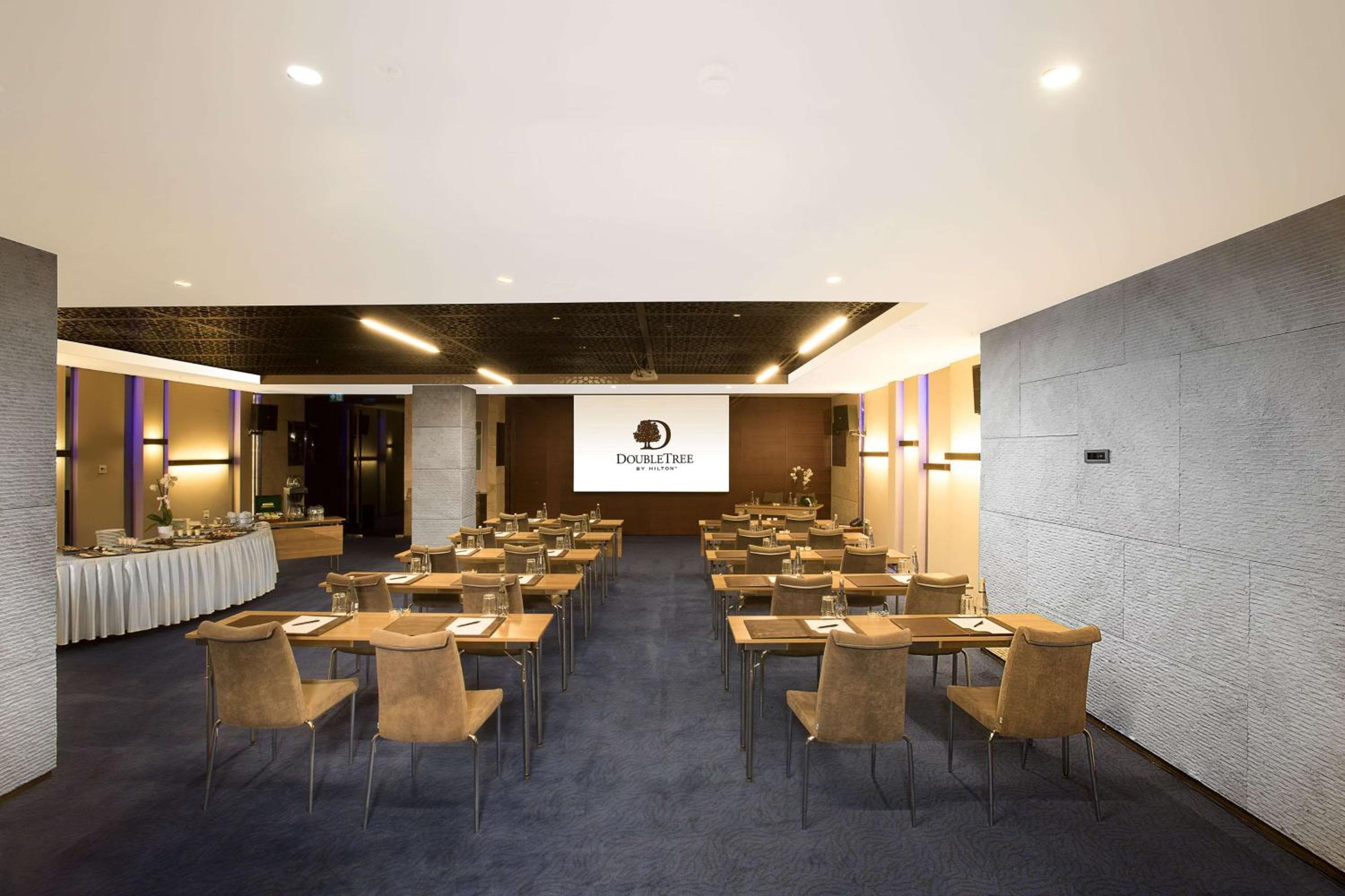 DoubleTree By Hilton Istanbul - Old Town — 12