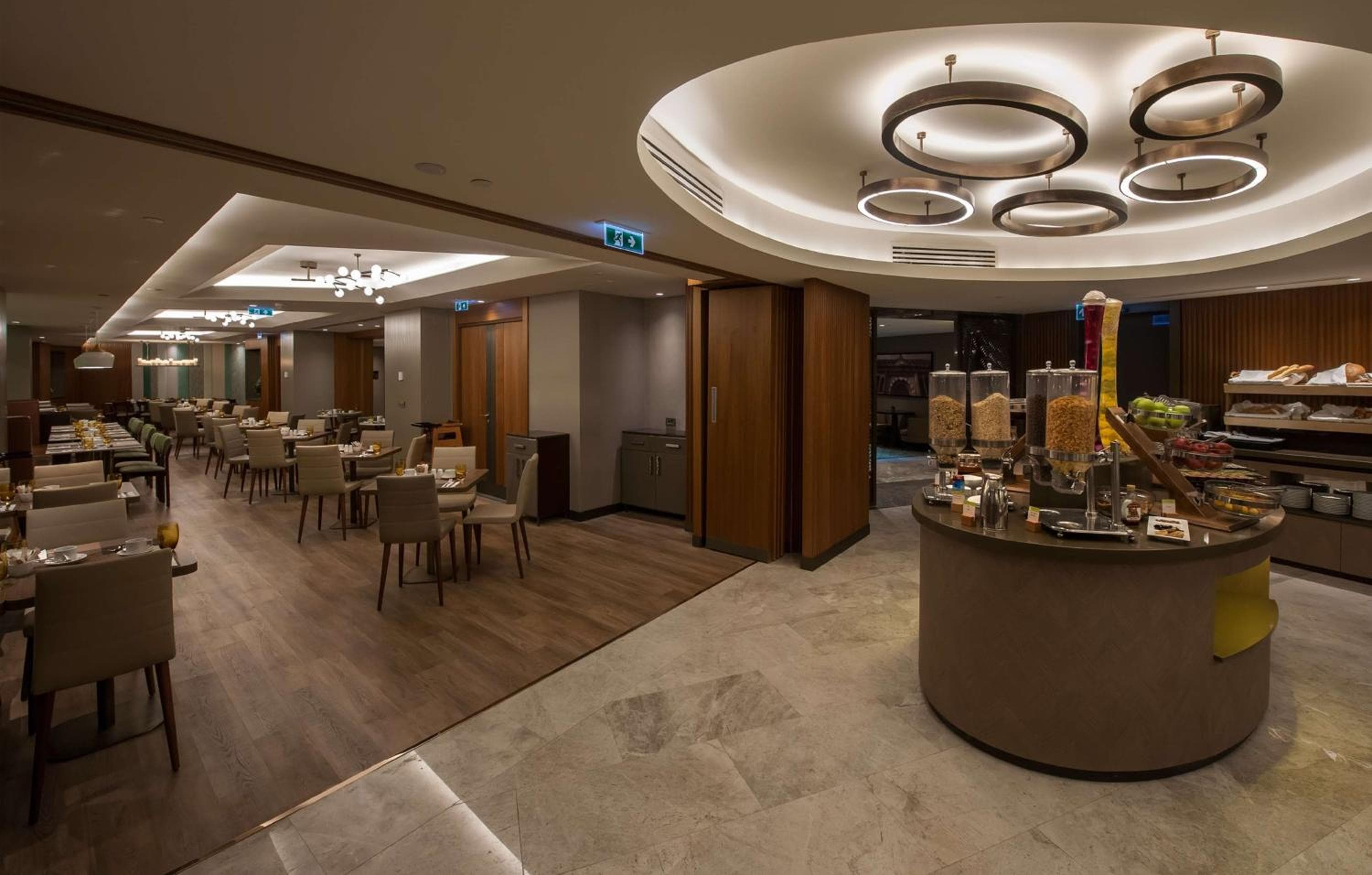 DoubleTree by Hilton Istanbul - Sirkeci — 27