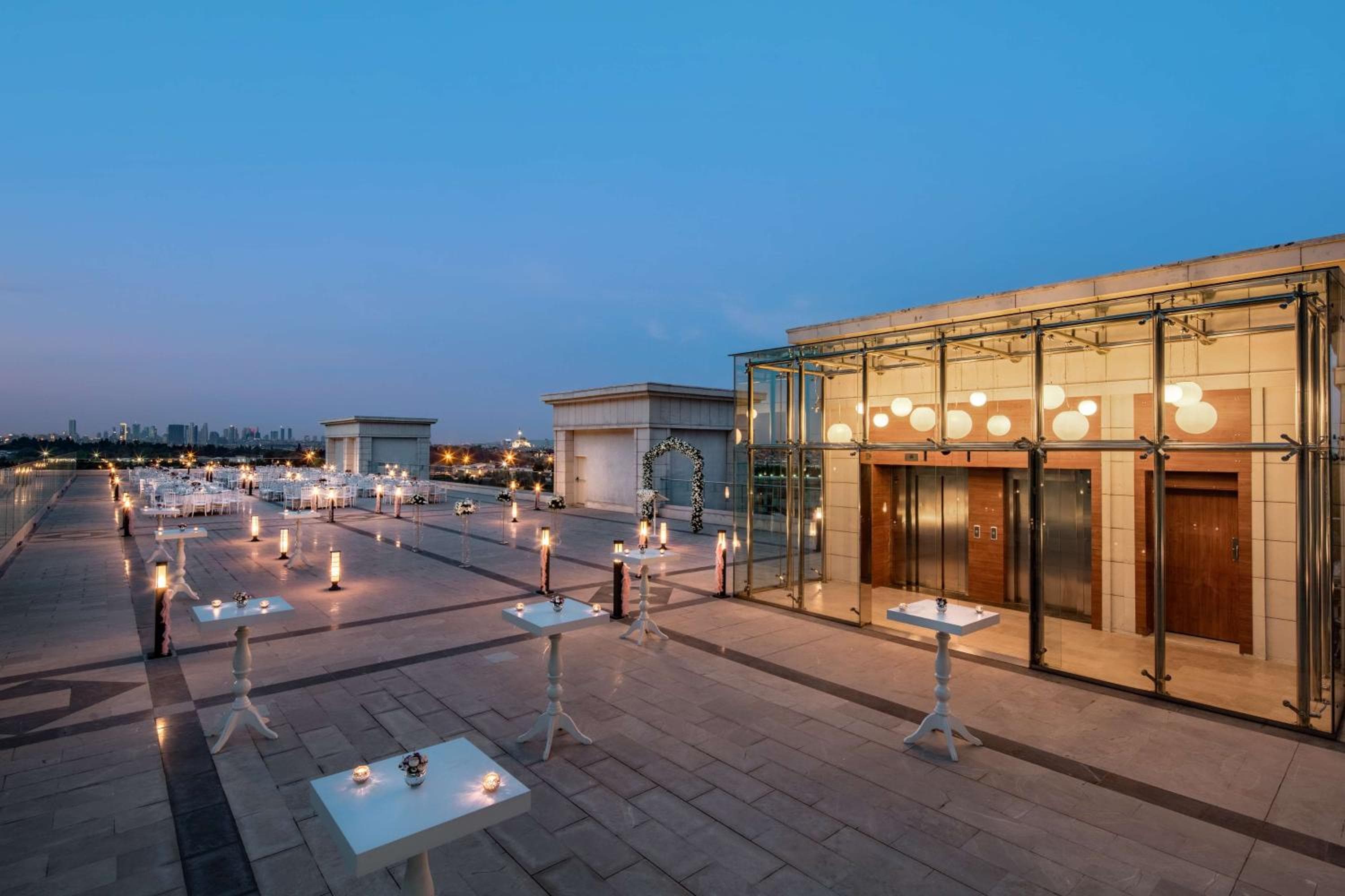 Doubletree By Hilton Istanbul Topkapi — 5
