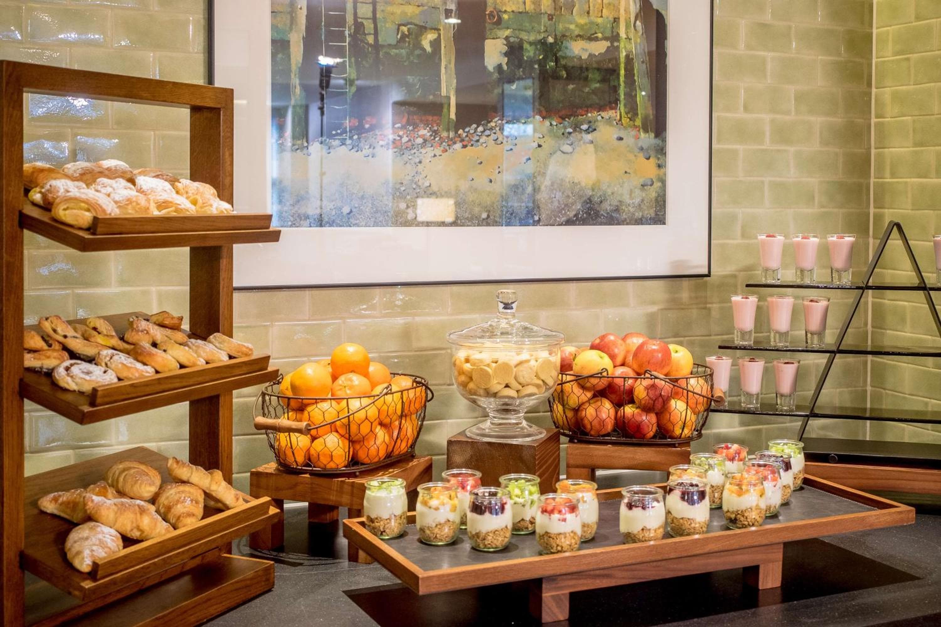 Hilton London Canary Wharf — 7