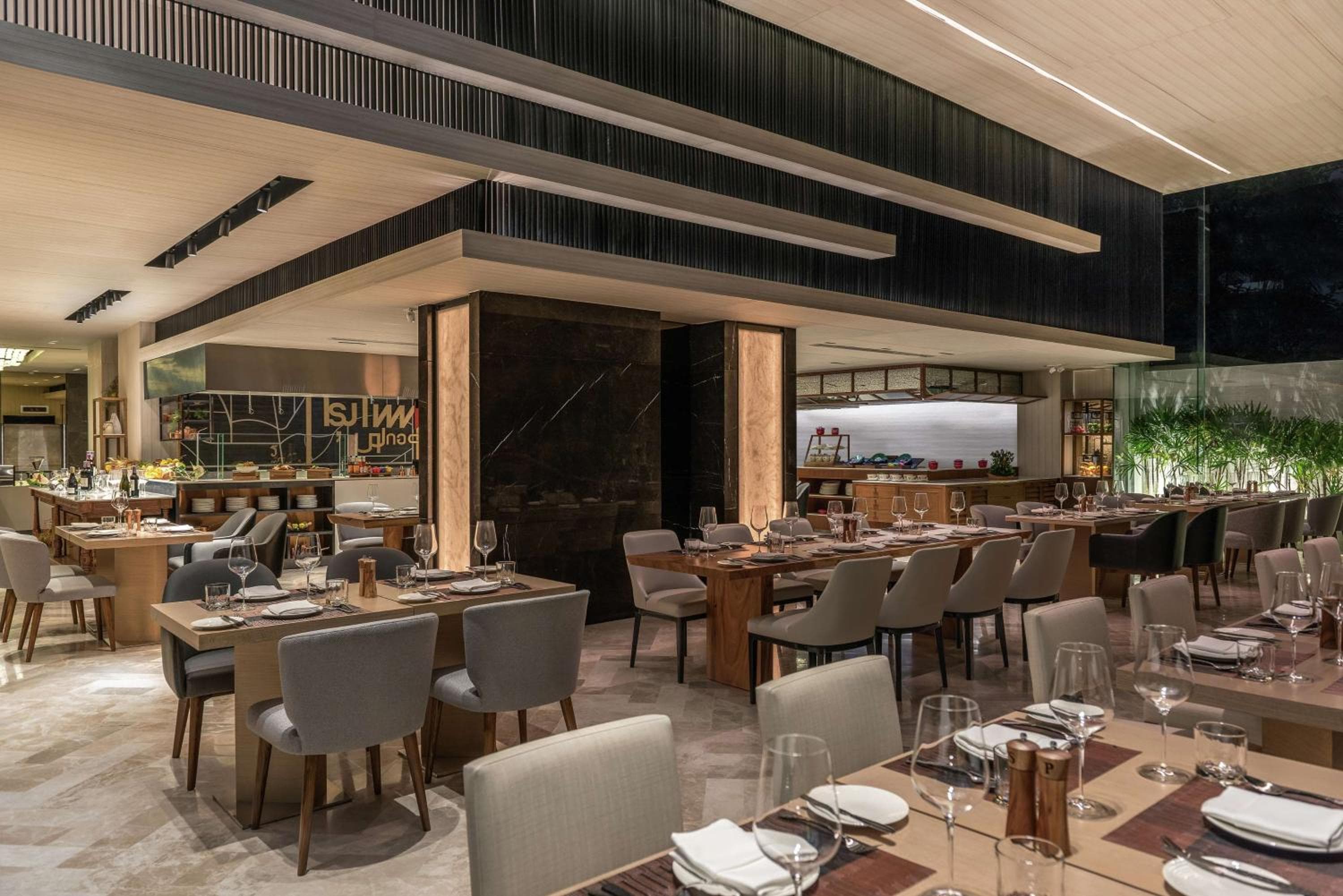 DoubleTree dell'Hilton Bangkok Ploenchit — 11