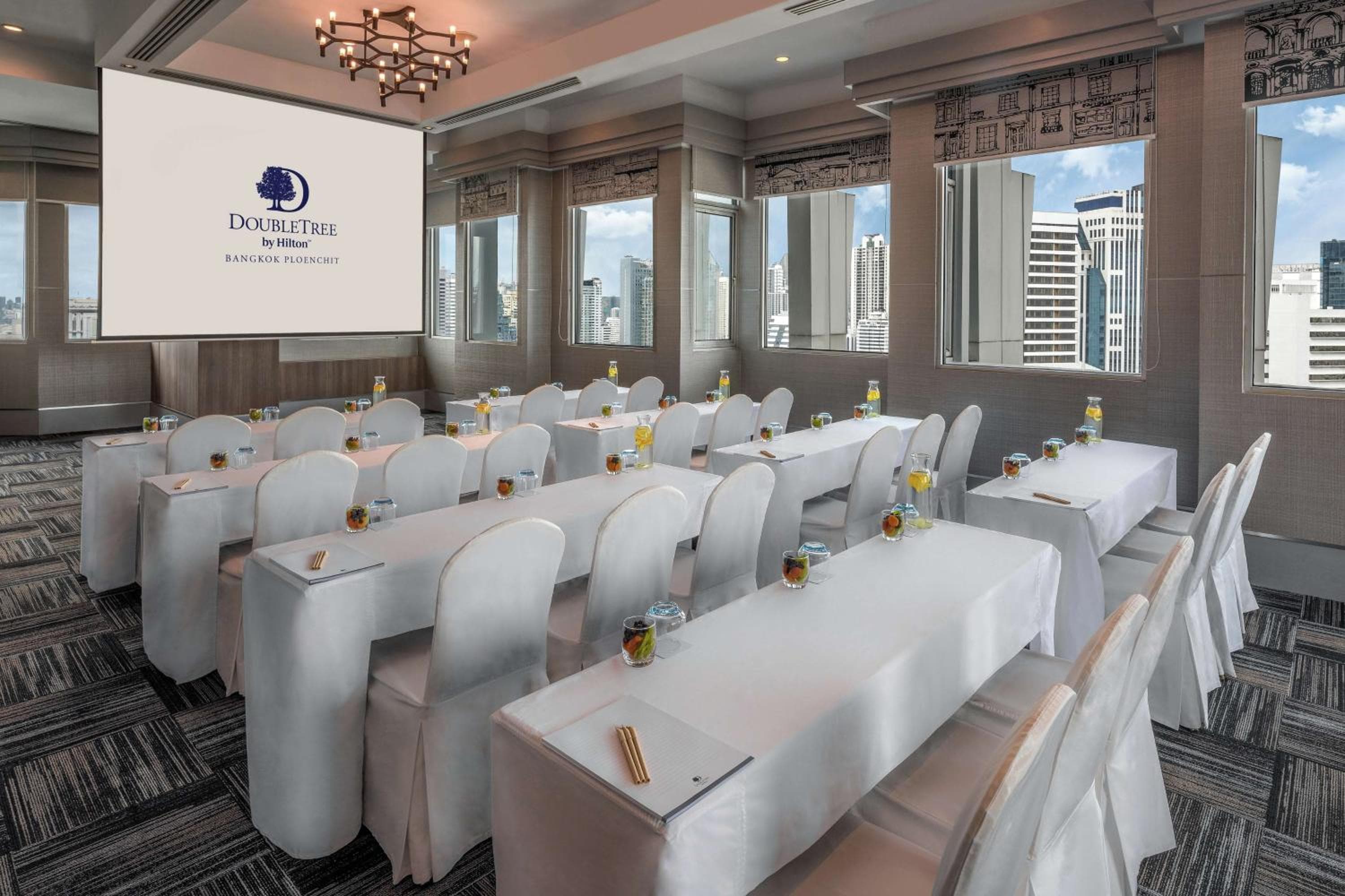 DoubleTree by Hilton Bangkok Ploenchit — 14