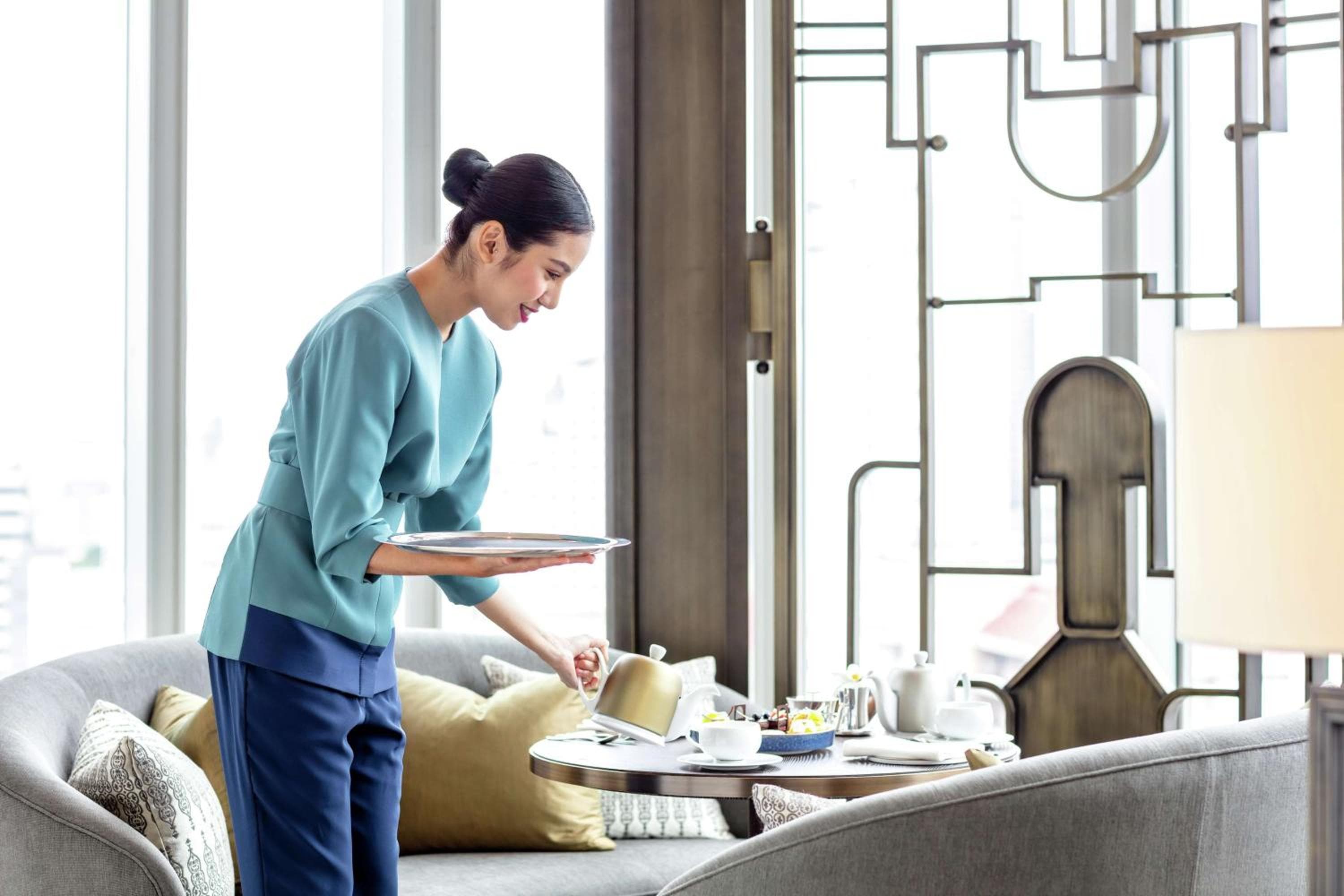 Waldorf Astoria Bangkok — 25