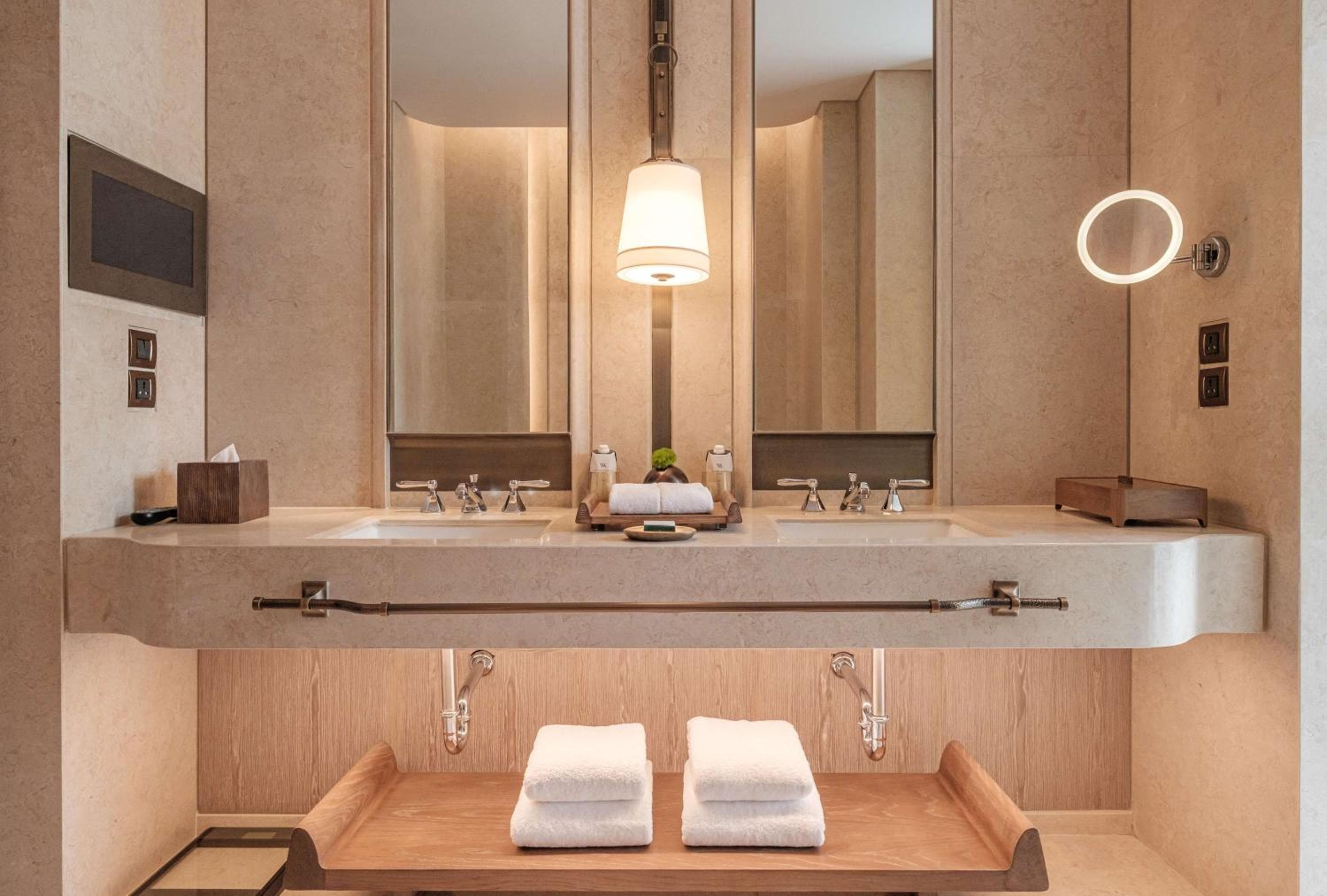 Waldorf Astoria Bangkok — 22