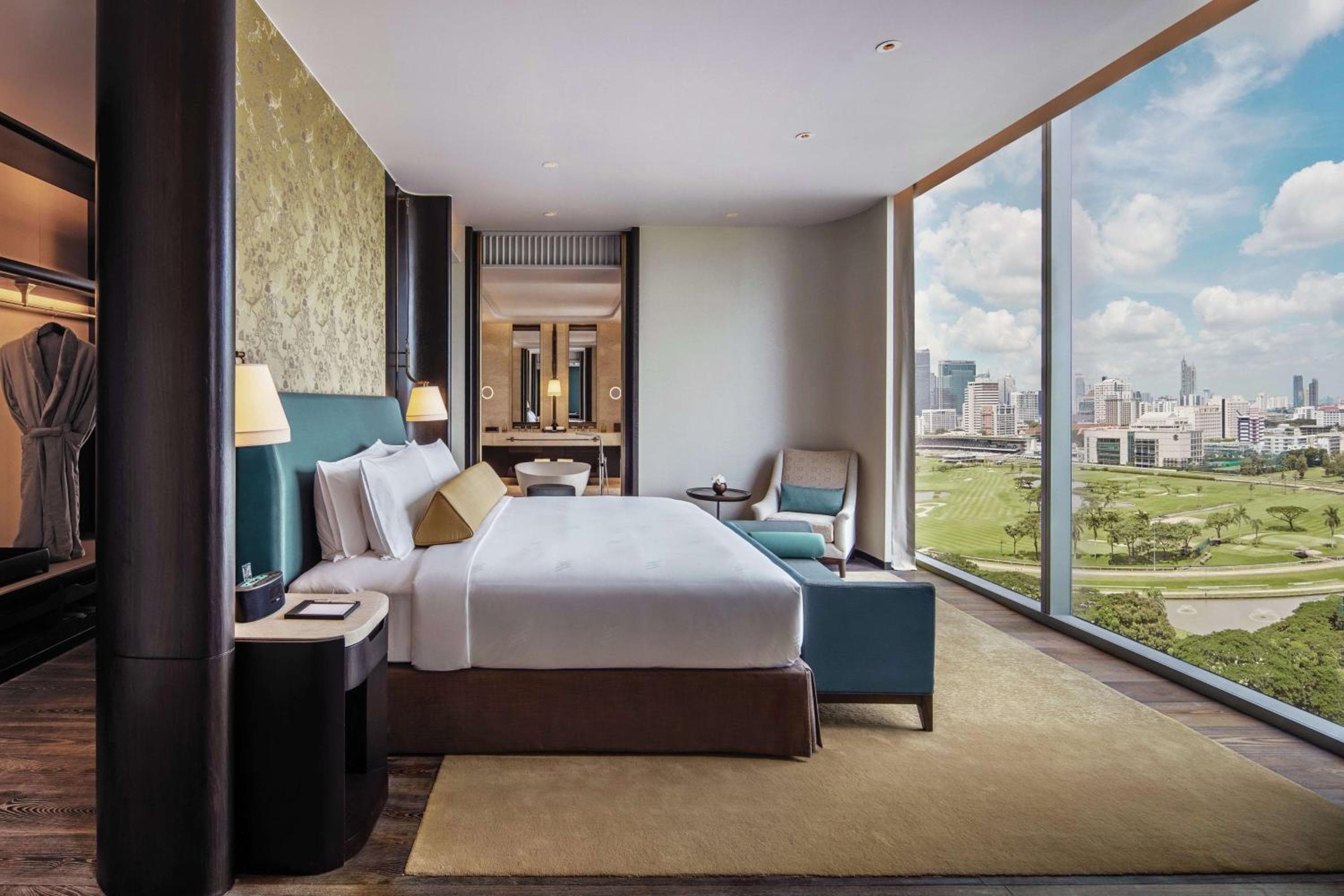 Waldorf Astoria Bangkok — 17