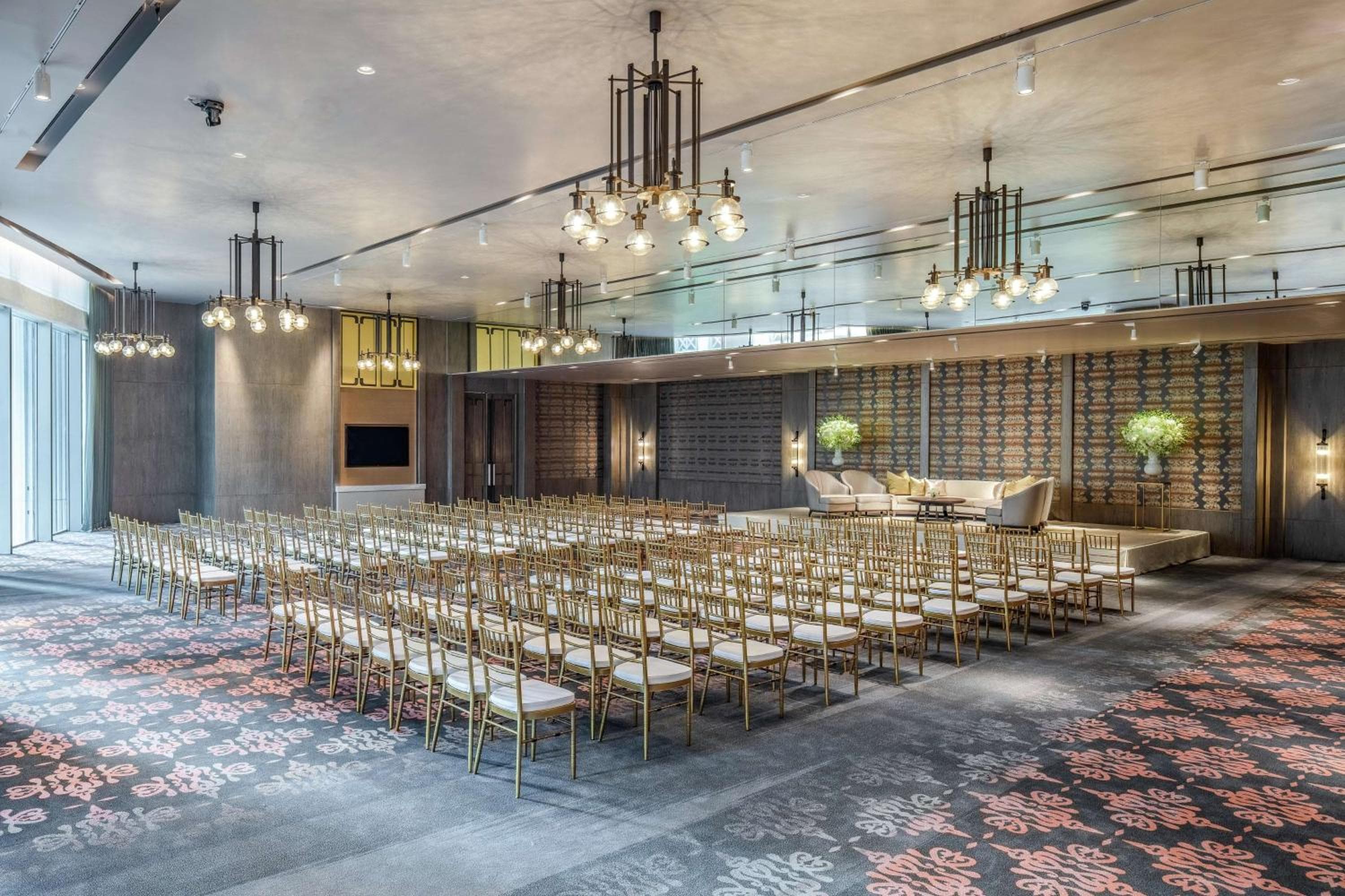 Waldorf Astoria Bangkok — 23