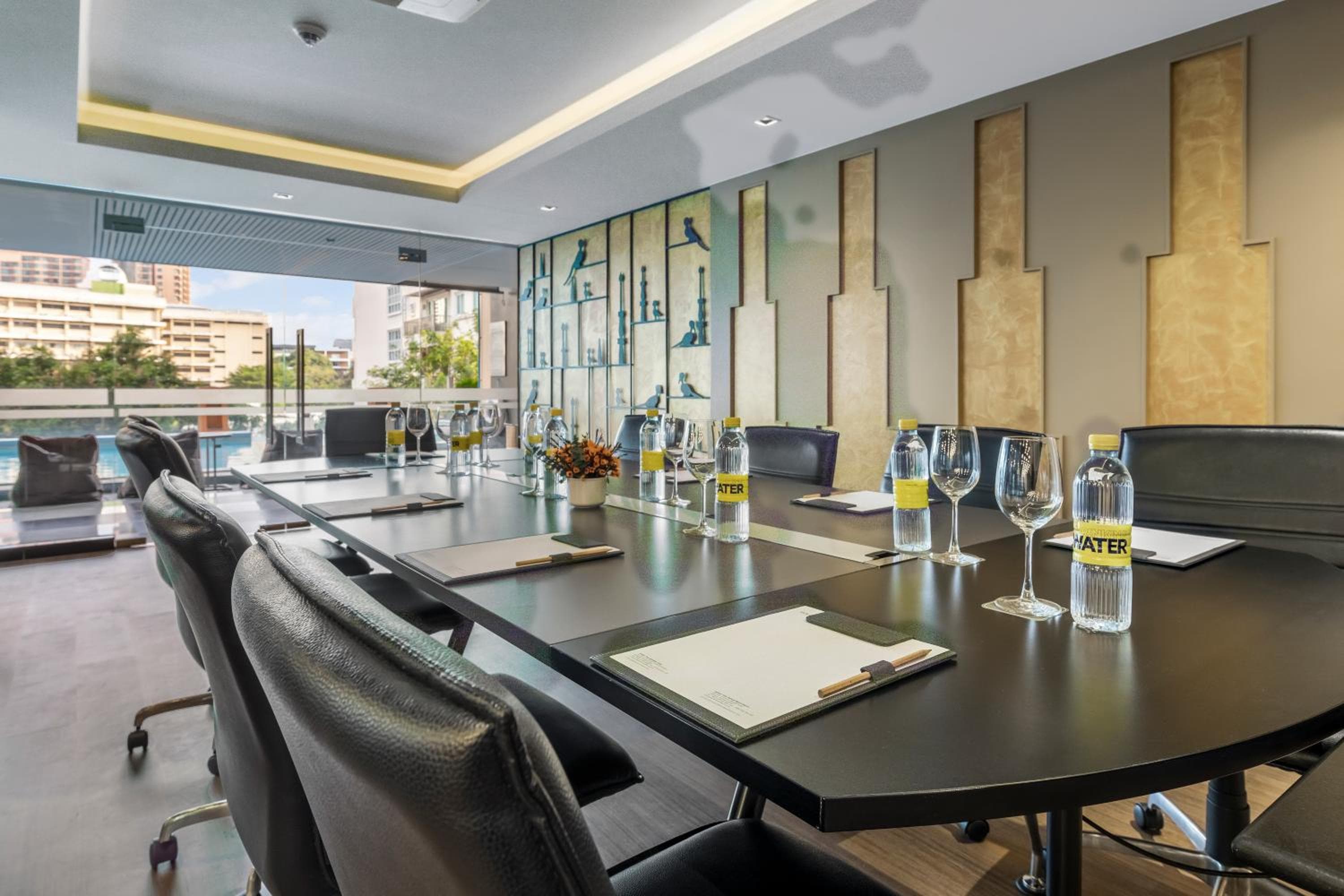 Golden Tulip Mandison Suites — 21