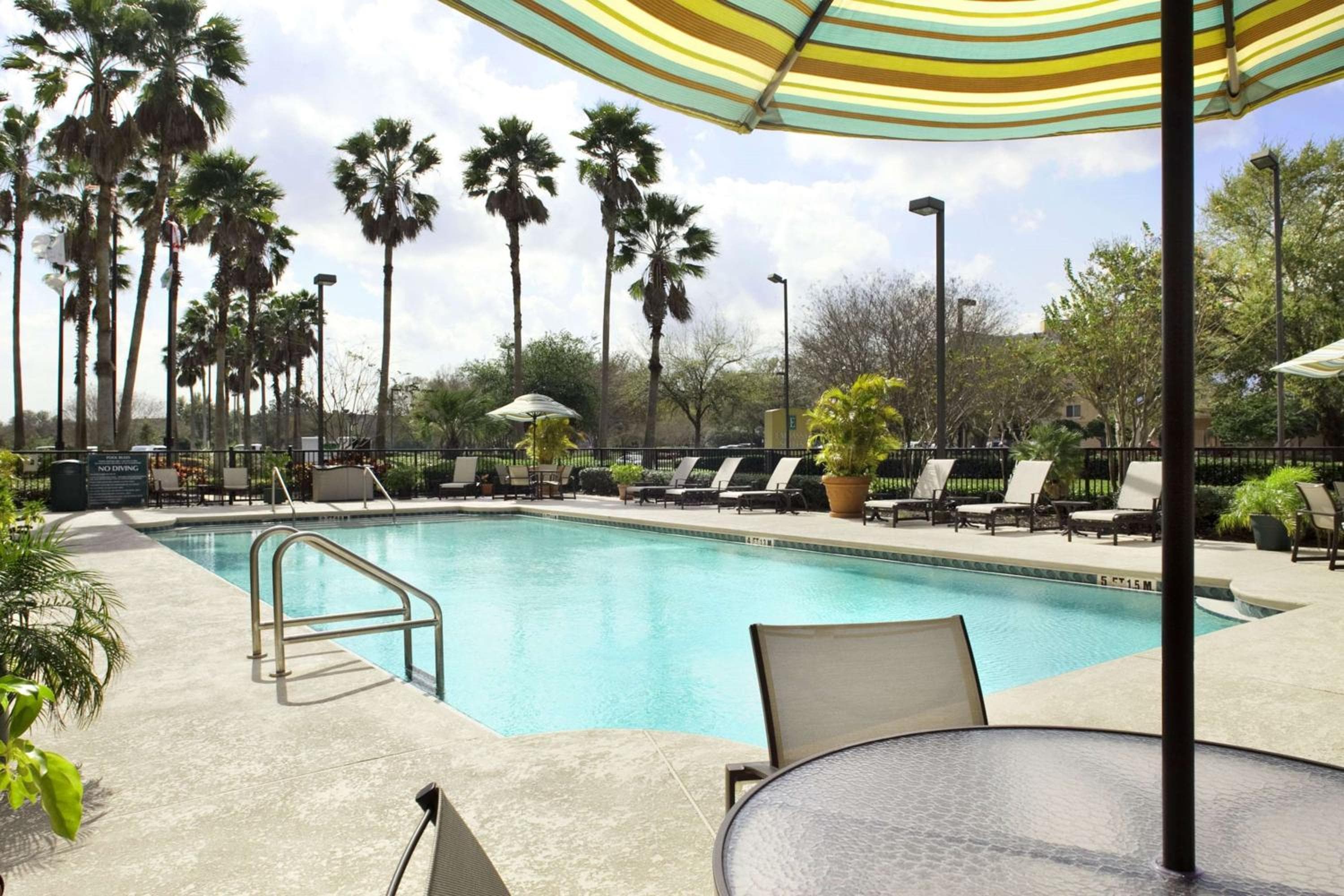 Embassy Suites by Hilton Orlando Airport — 6