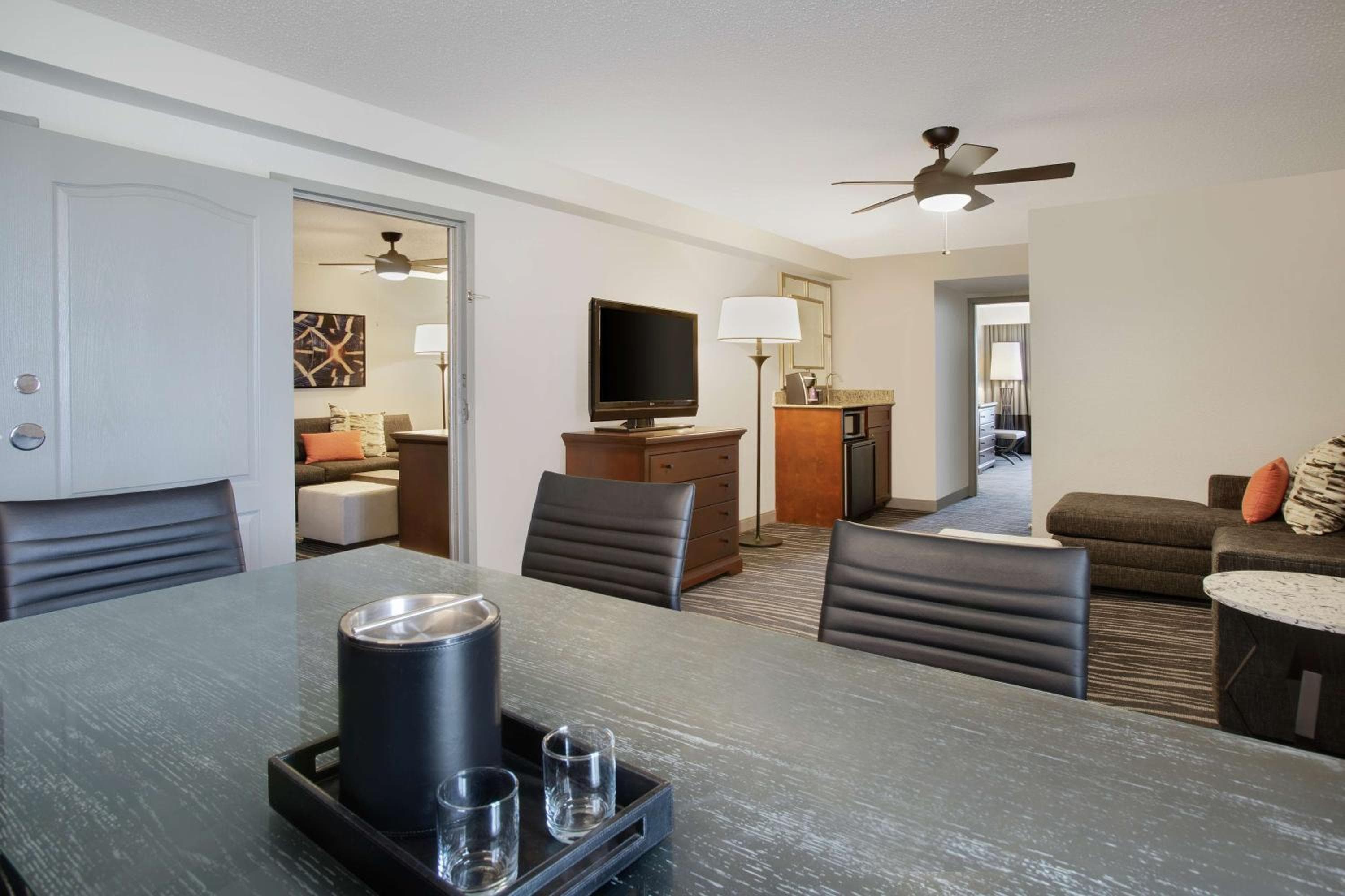 Embassy Suites by Hilton Orlando Airport — 12