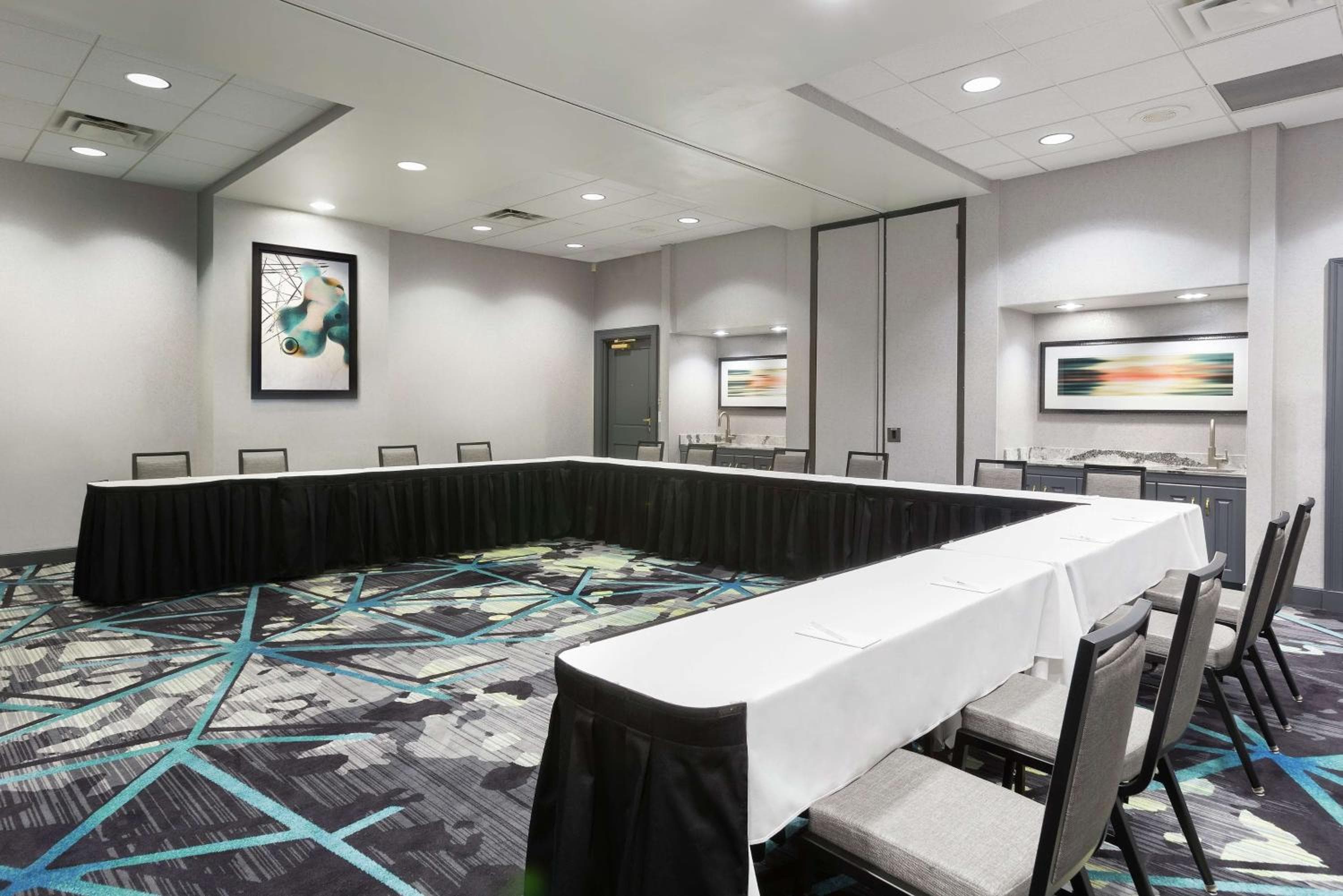 Embassy Suites by Hilton Orlando Airport — 16