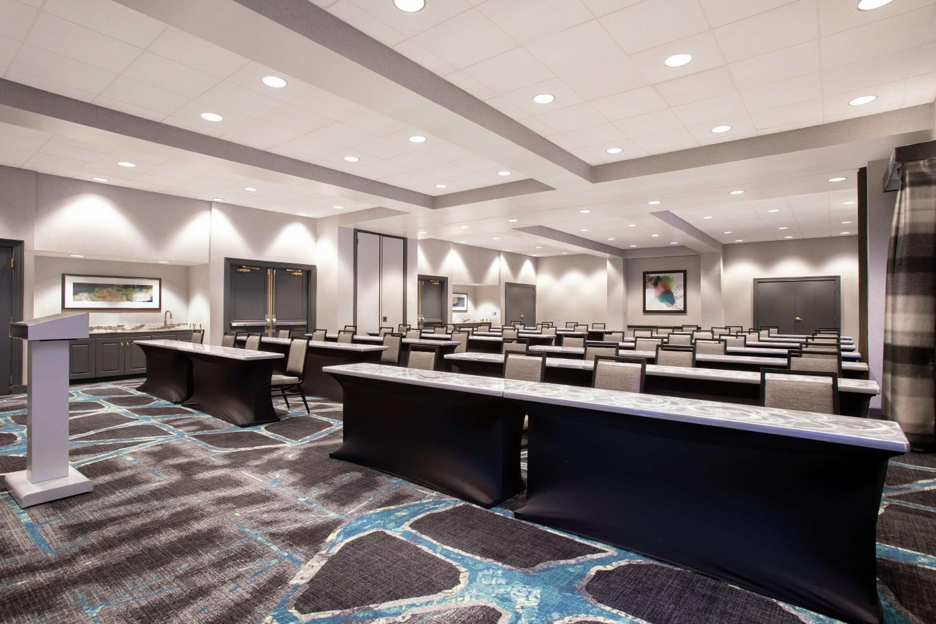 Embassy Suites by Hilton Orlando Airport — 18