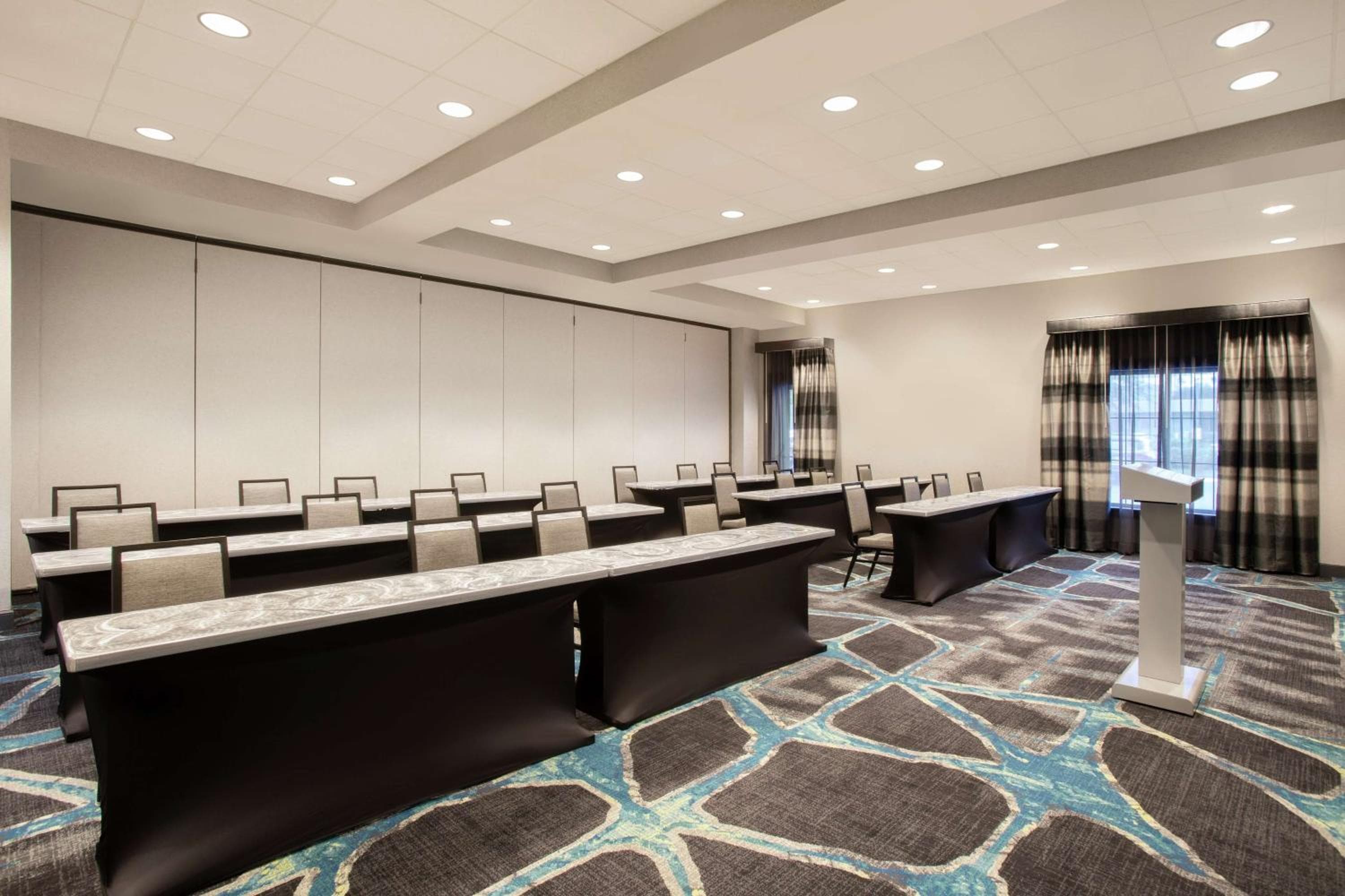 Embassy Suites by Hilton Orlando Airport — 17