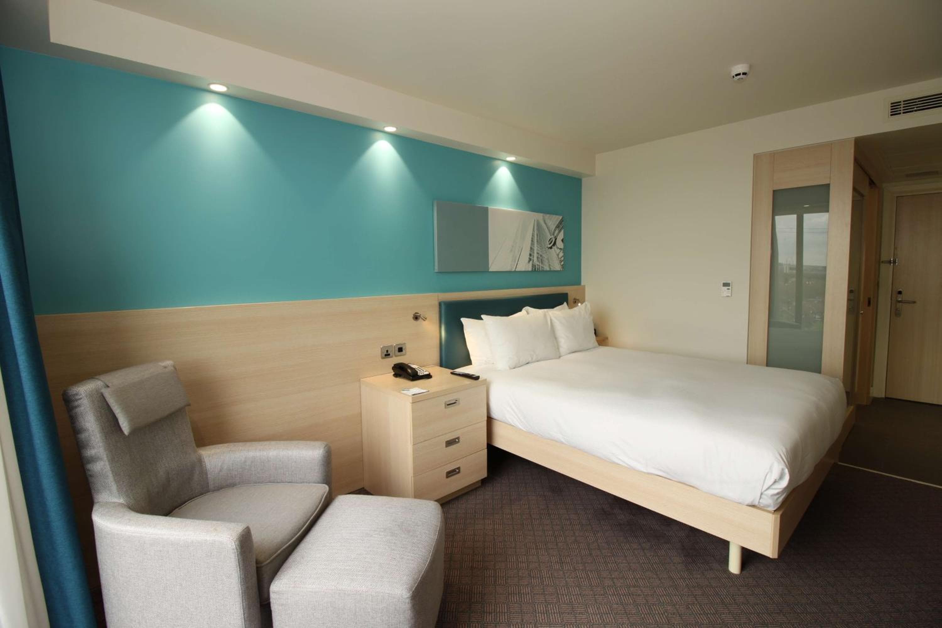 Hampton By Hilton London Docklands — 19