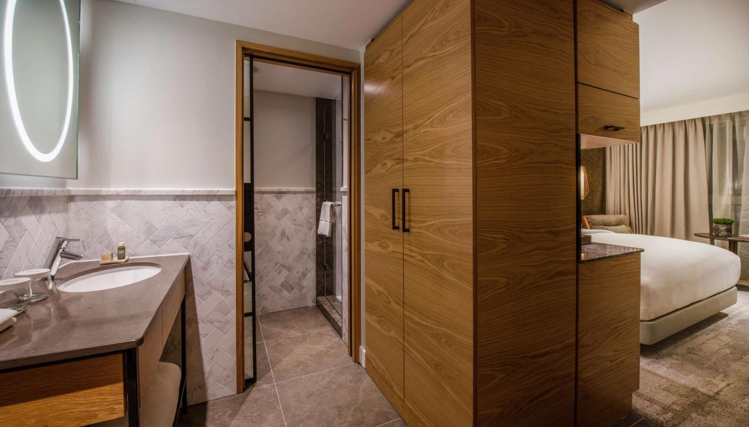 Lincoln Plaza Hotel London, Curio Collection By Hilton — 24