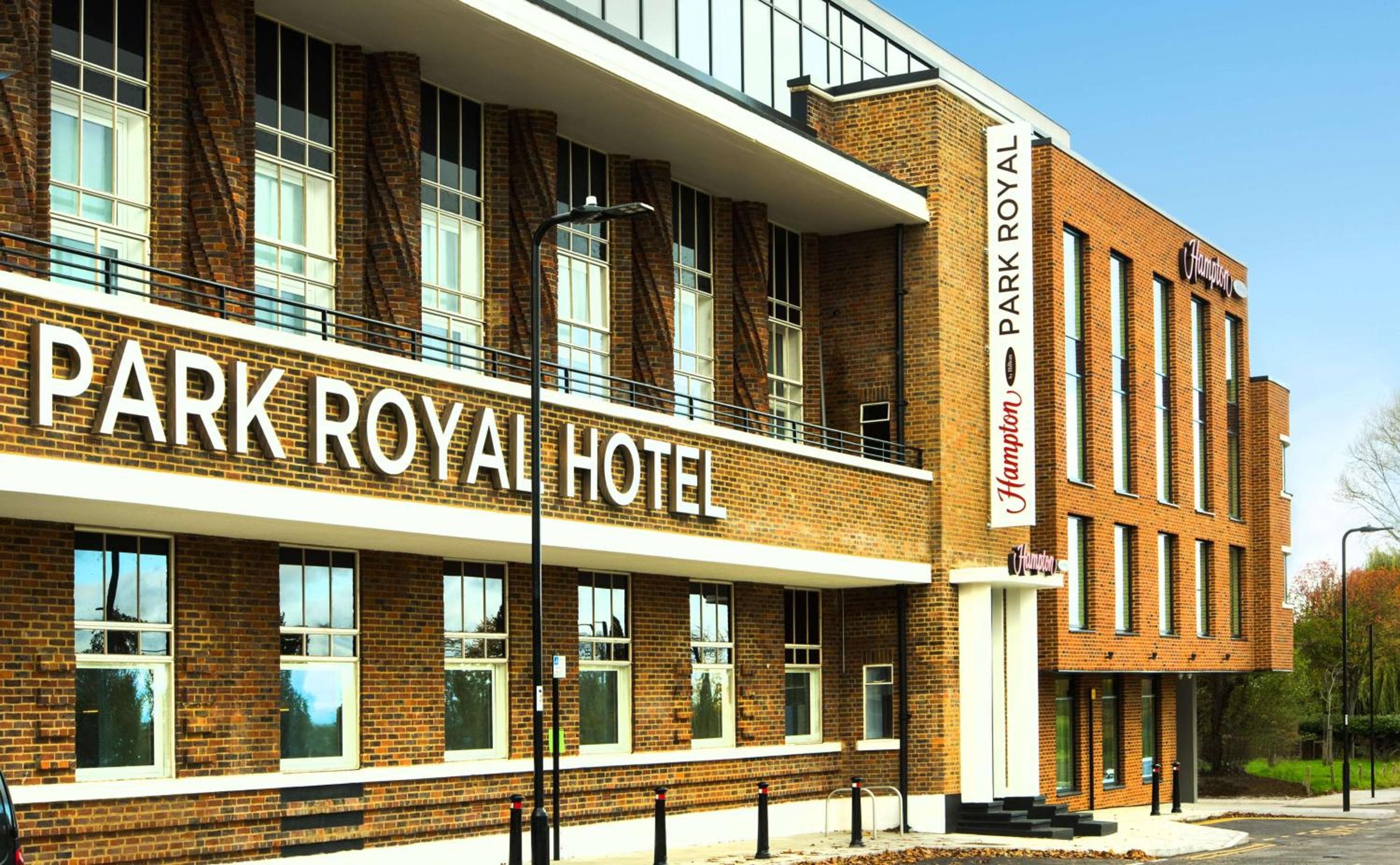 Hampton by Hilton London Park Royal — 14