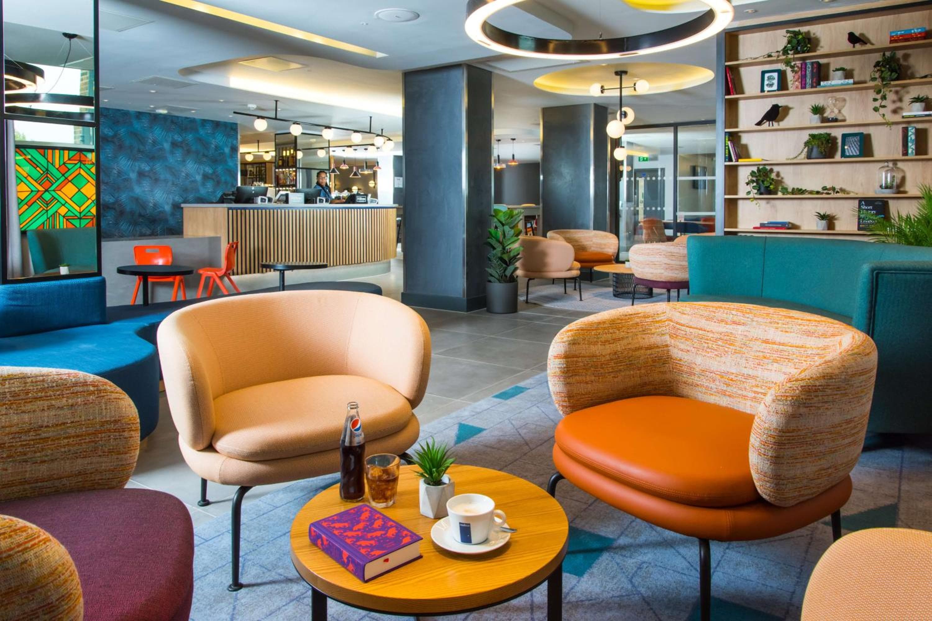 Hampton by Hilton London Park Royal — 15