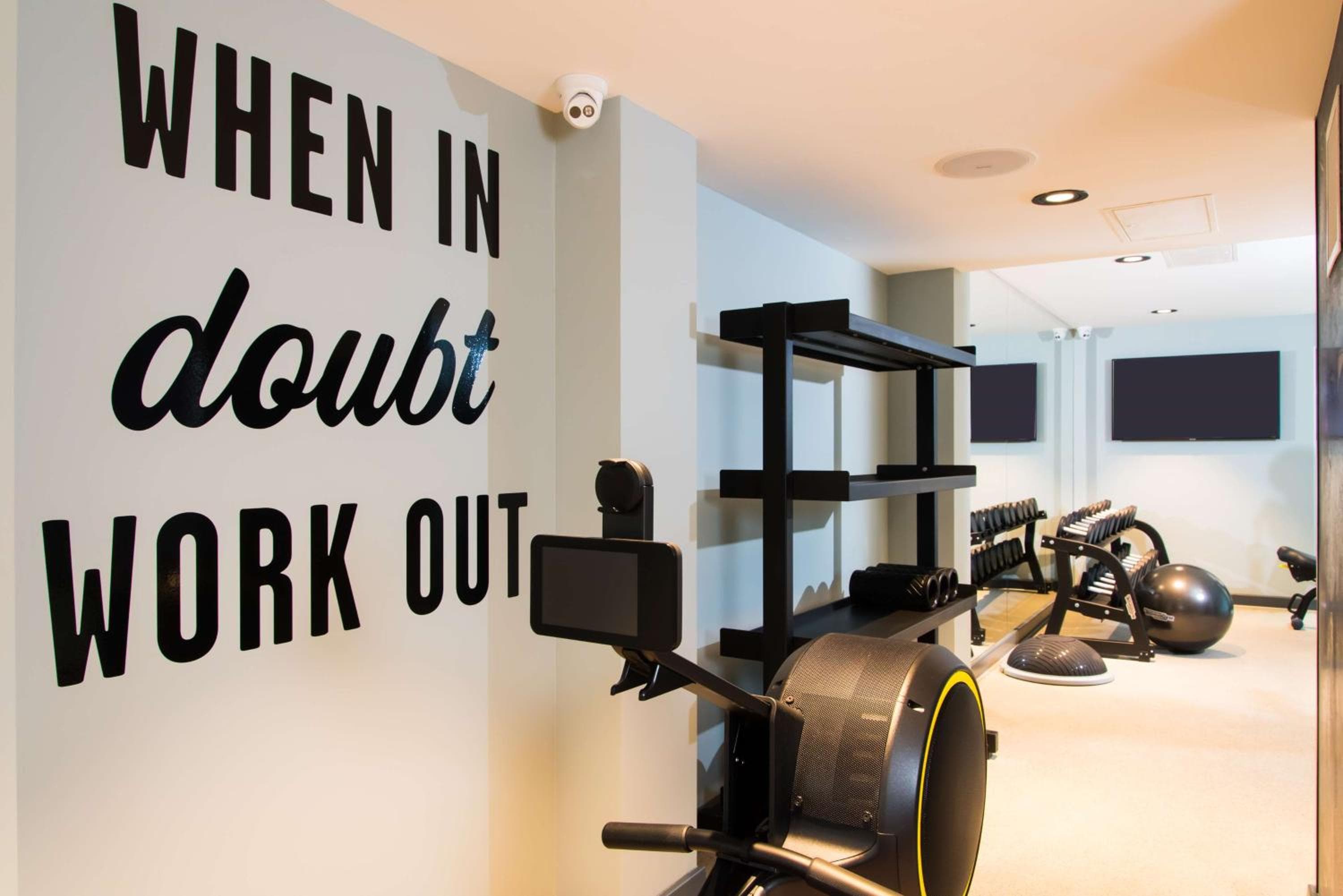 Hampton by Hilton London Park Royal — 9
