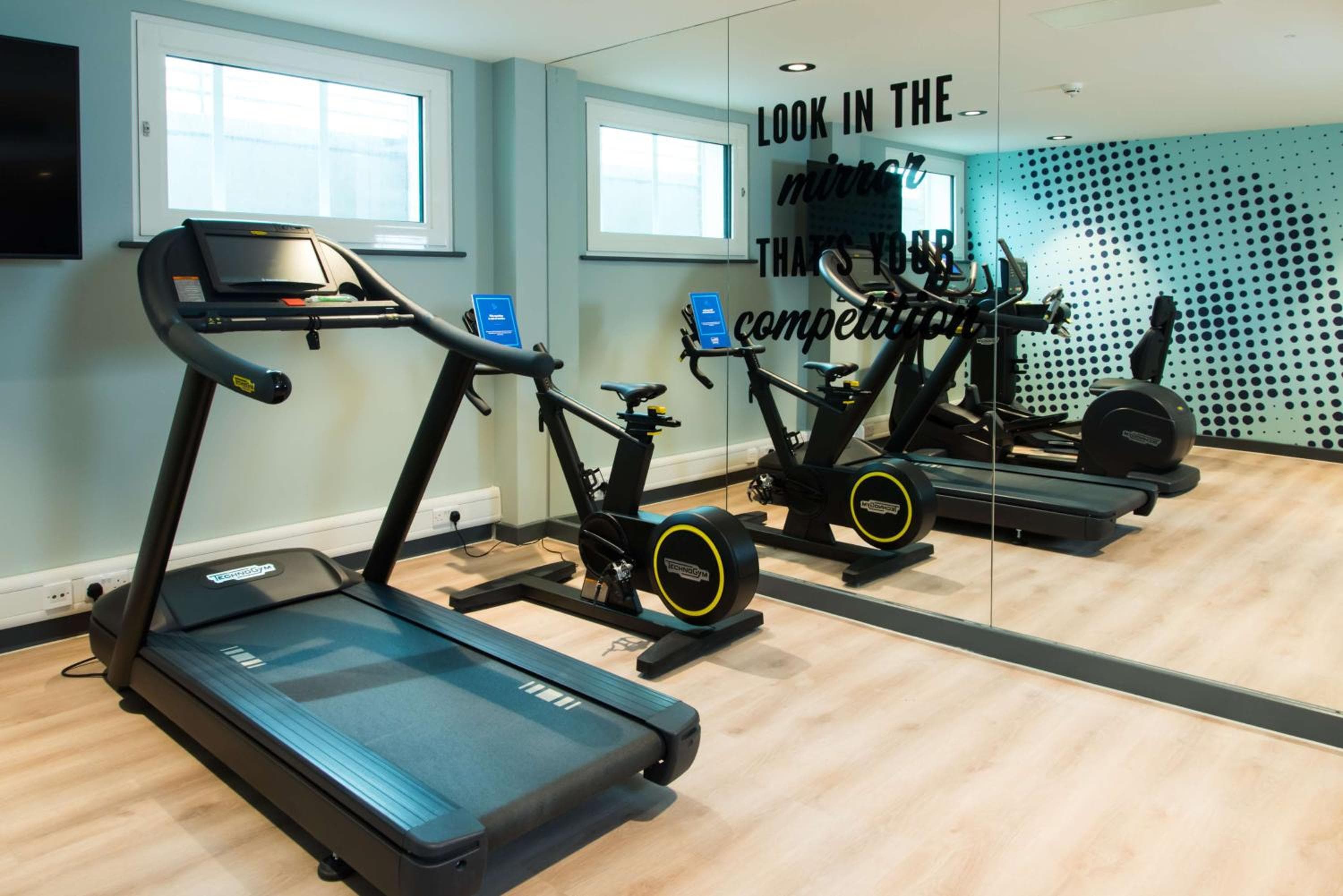 Hampton by Hilton London Park Royal — 27