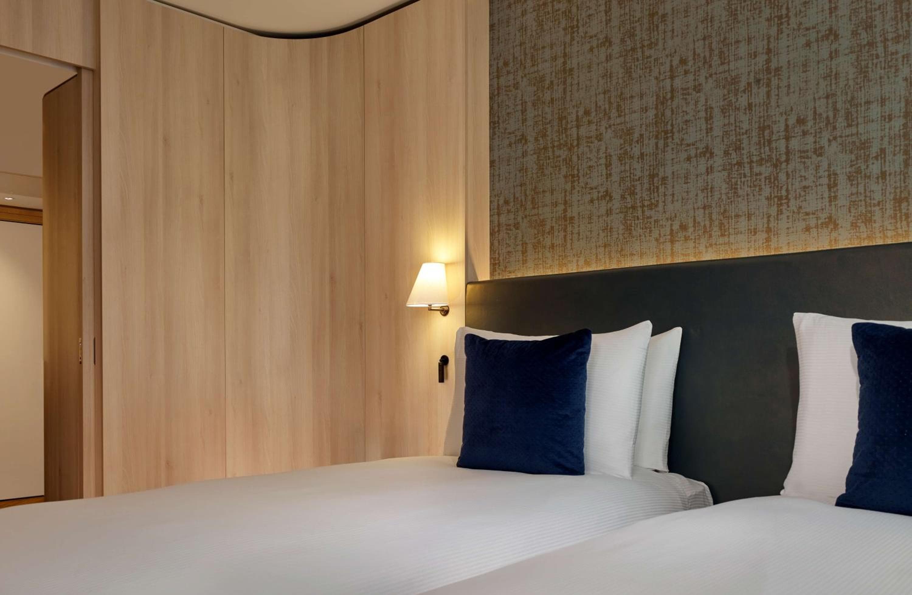 Riu Plaza London The Westminster hotel, 30 John Islip St, London, United Kingdom — photo 77