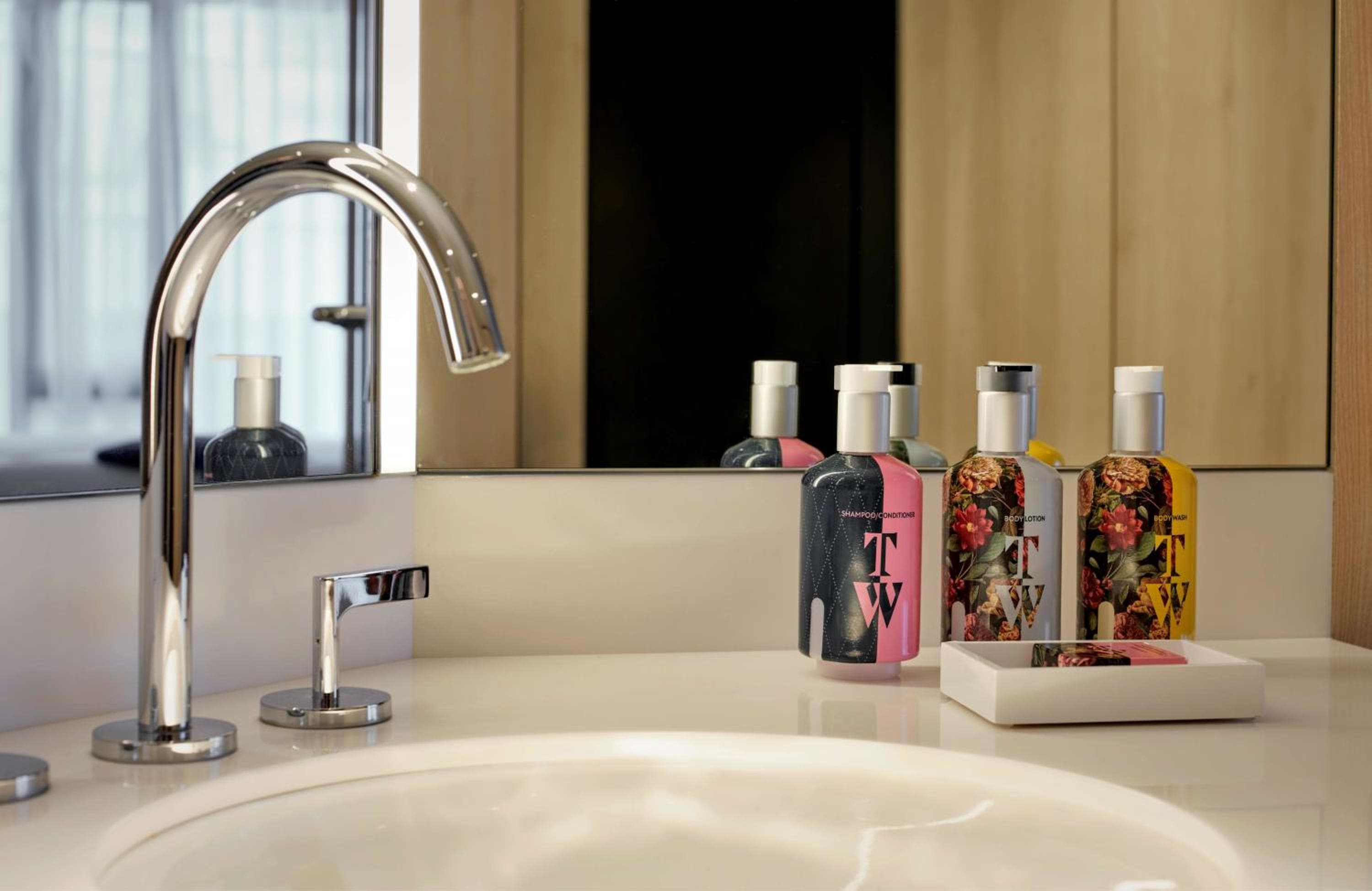 Riu Plaza London The Westminster hotel, 30 John Islip St, London, United Kingdom — photo 74