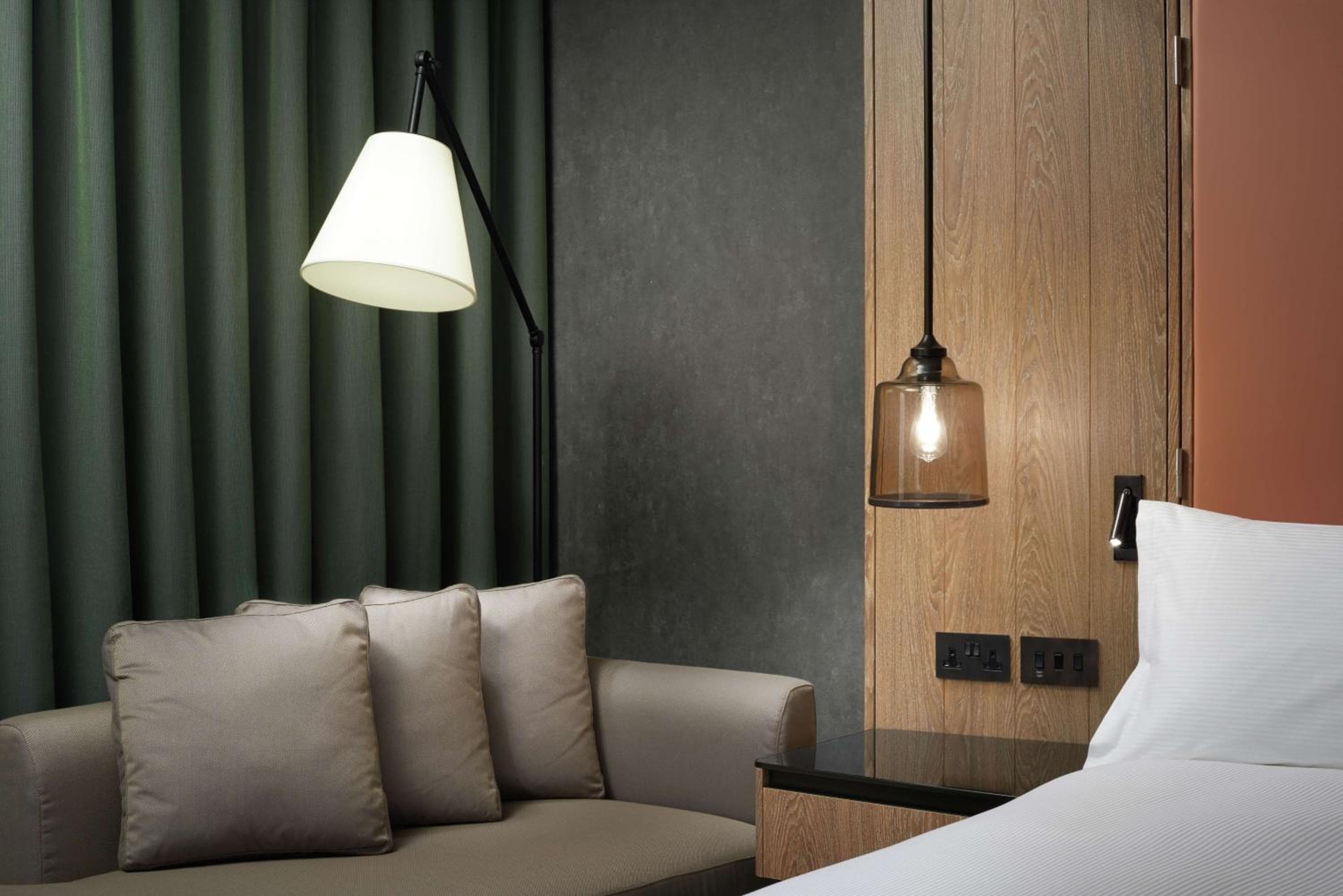 Hilton London Bankside — 12