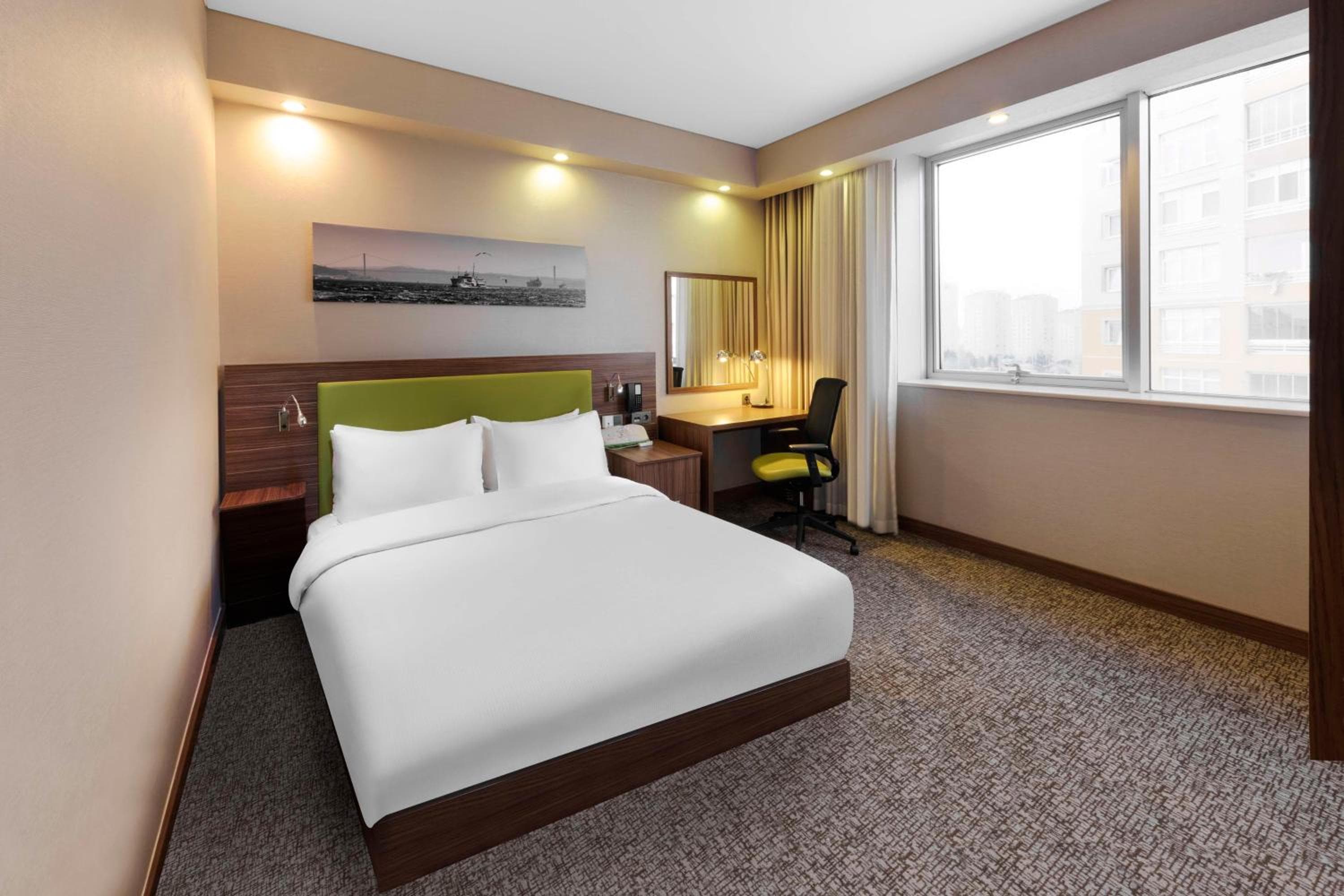 Hampton by Hilton Istanbul Kayasehir — 2