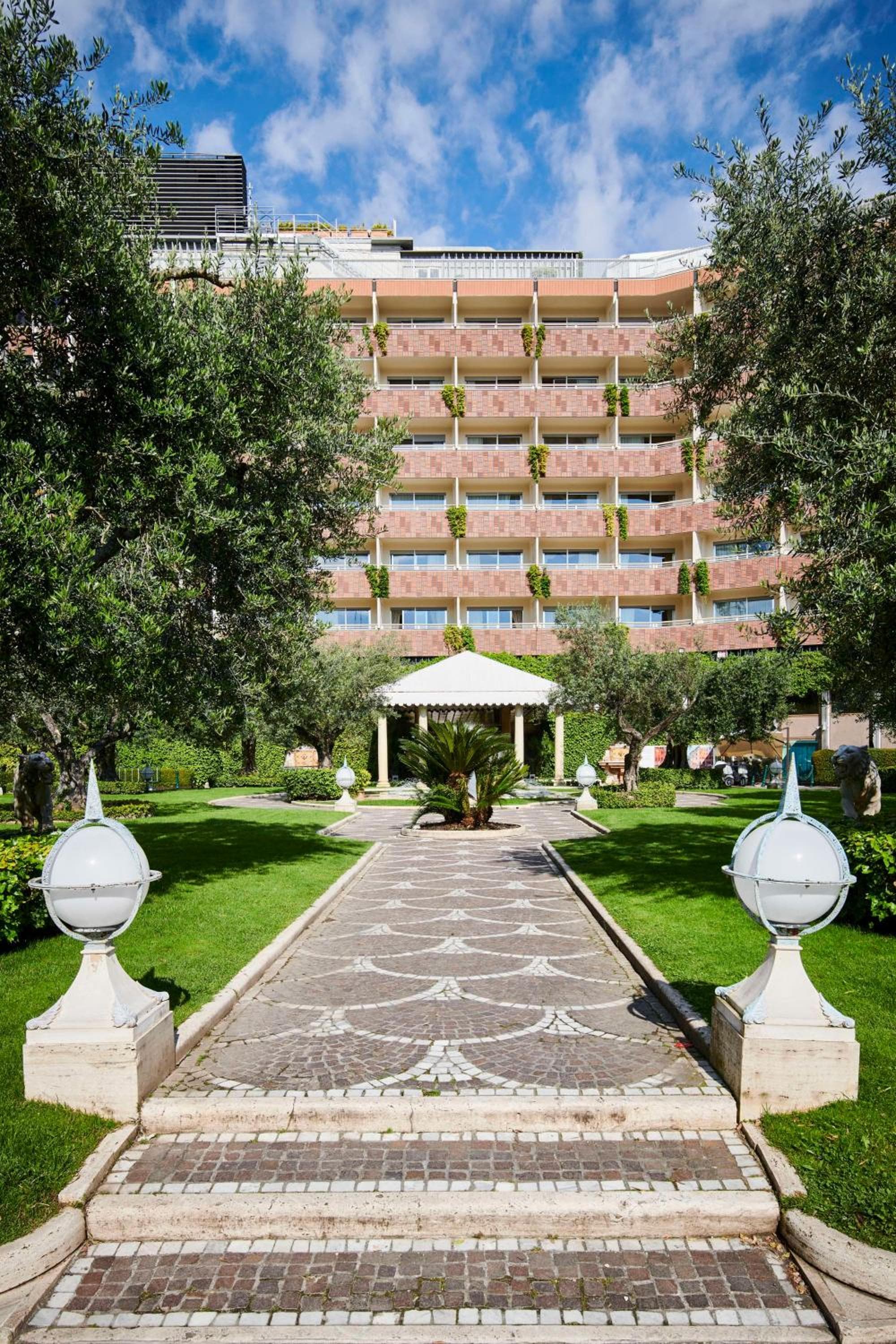 Rome Cavalieri, A Waldorf Astoria Hotel — 6