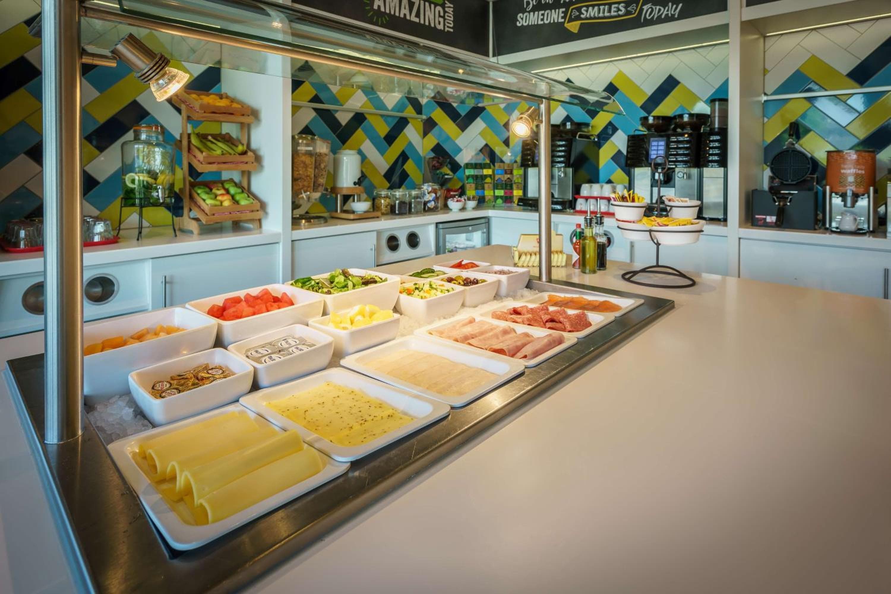Hampton by Hilton Amsterdam Centre East — 3