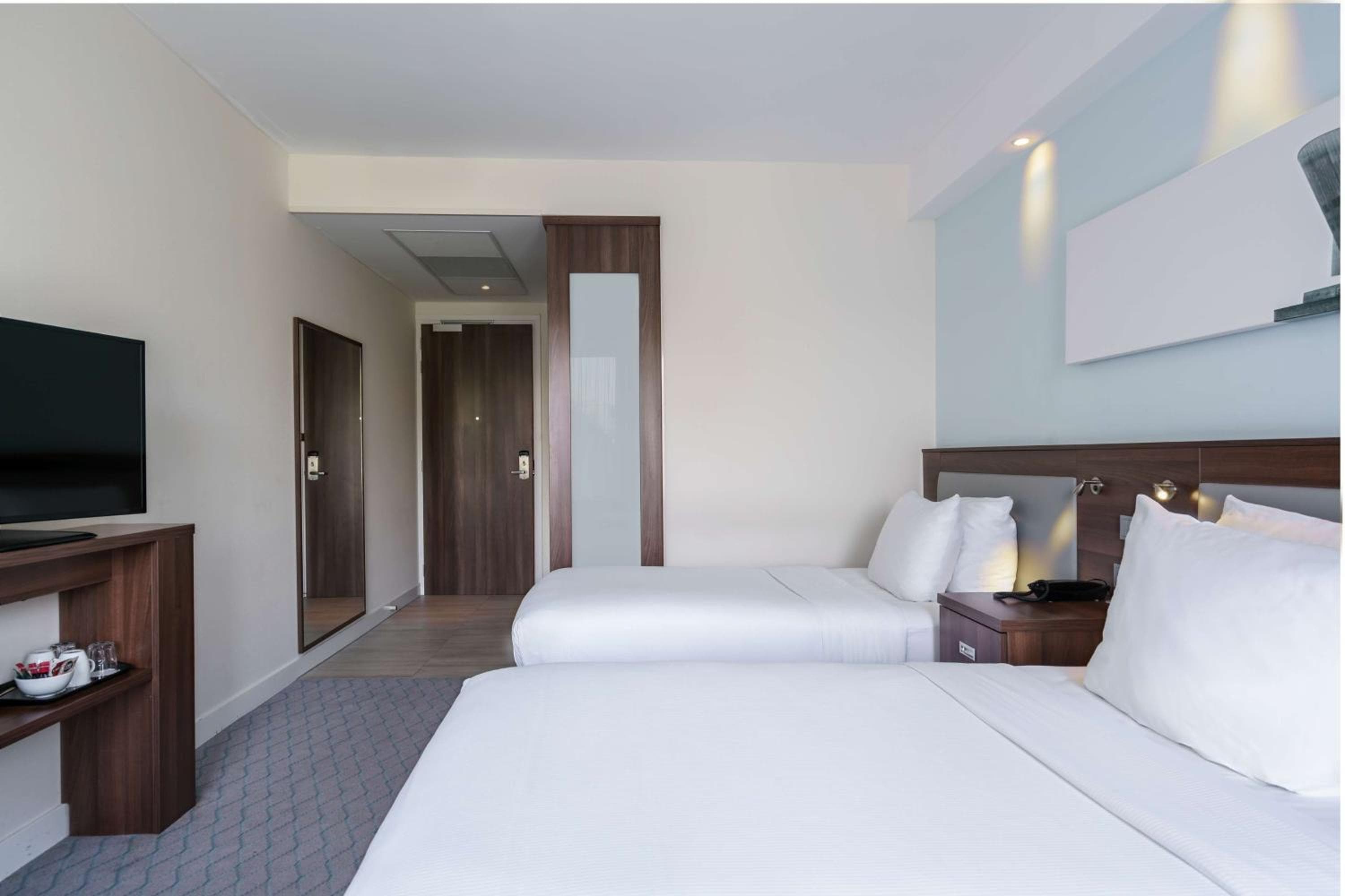 Hampton by Hilton Amsterdam Centre East — 24