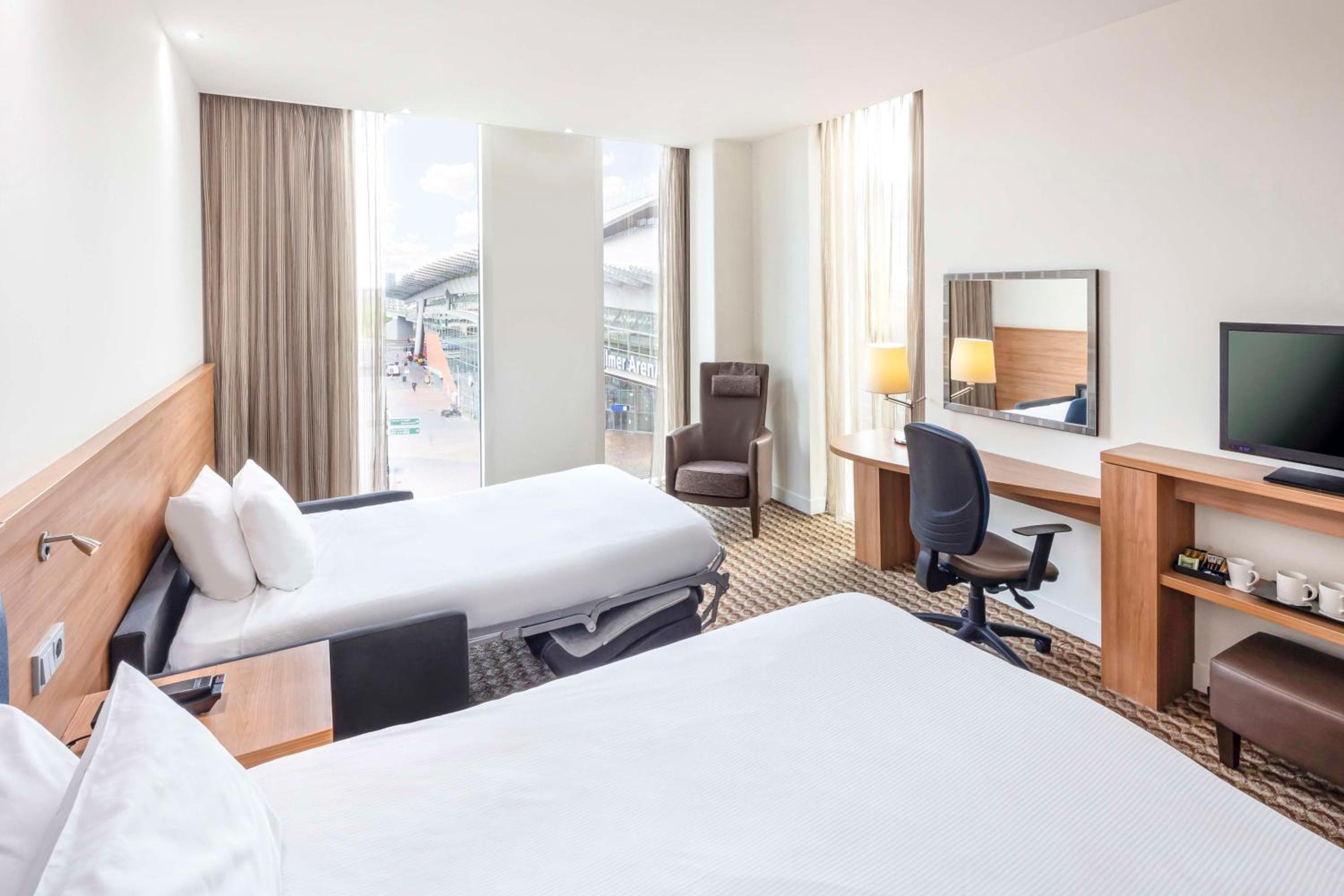 Hampton By Hilton Amsterdam Arena Boulevard — 10
