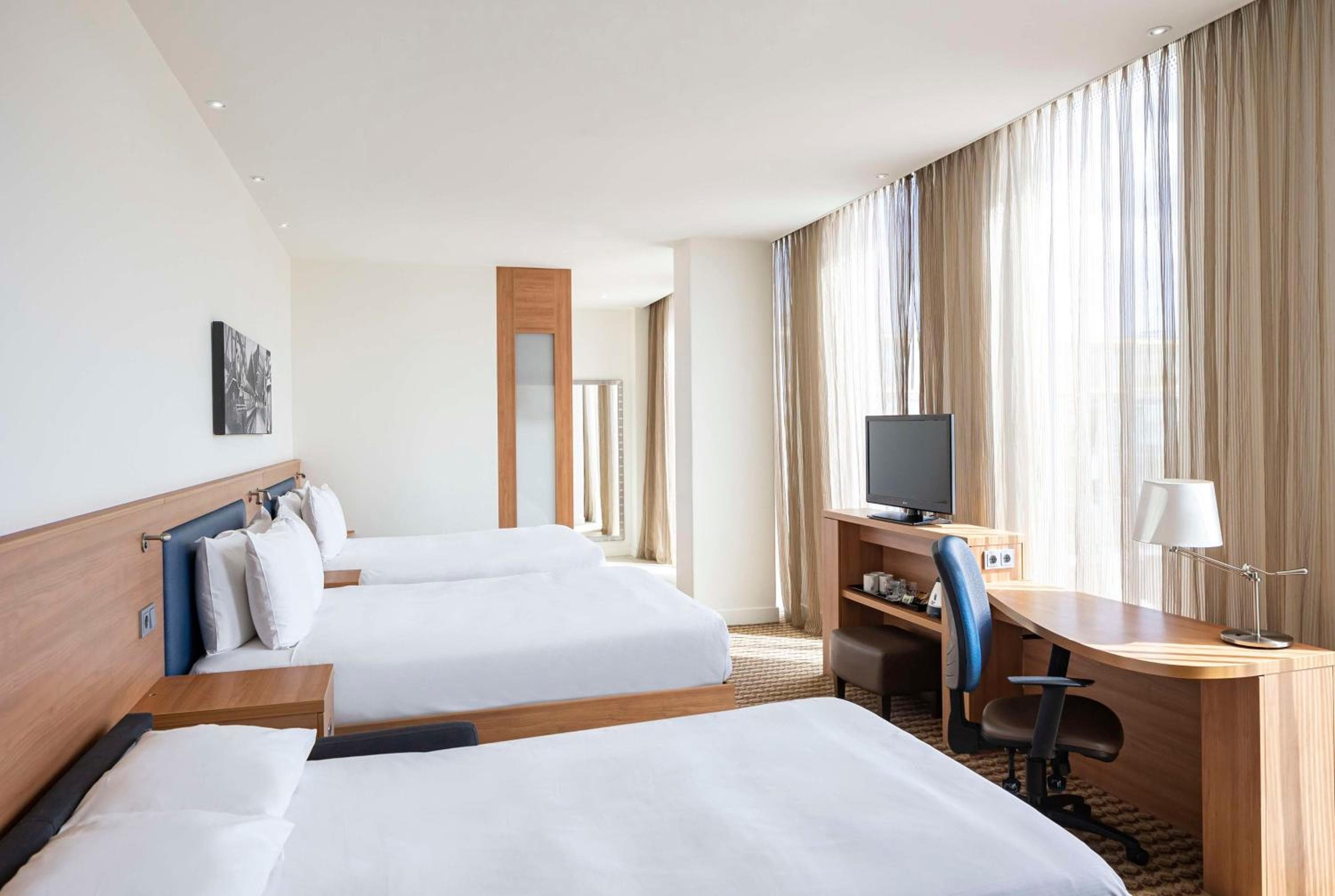 Hampton By Hilton Amsterdam Arena Boulevard — 11