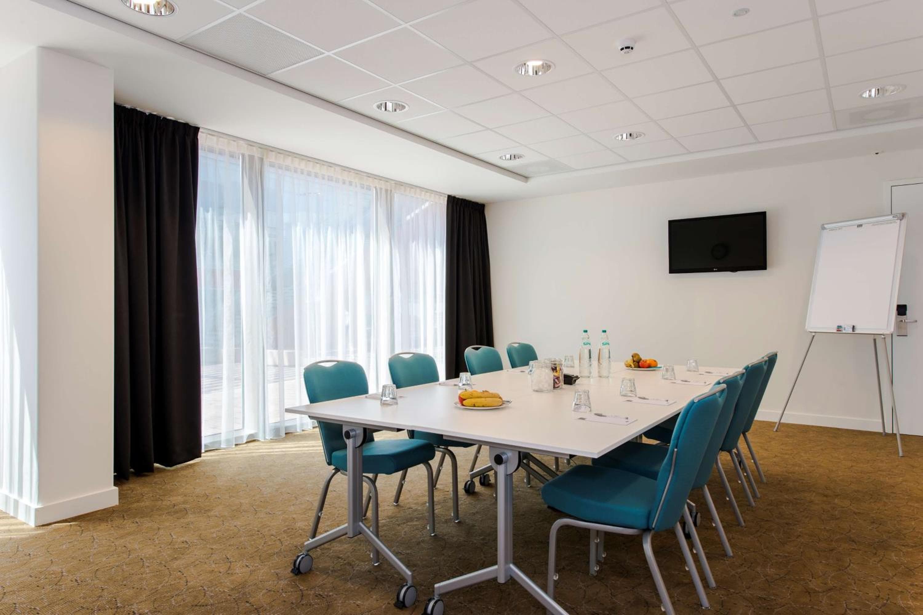 Hampton By Hilton Amsterdam Arena Boulevard — 13