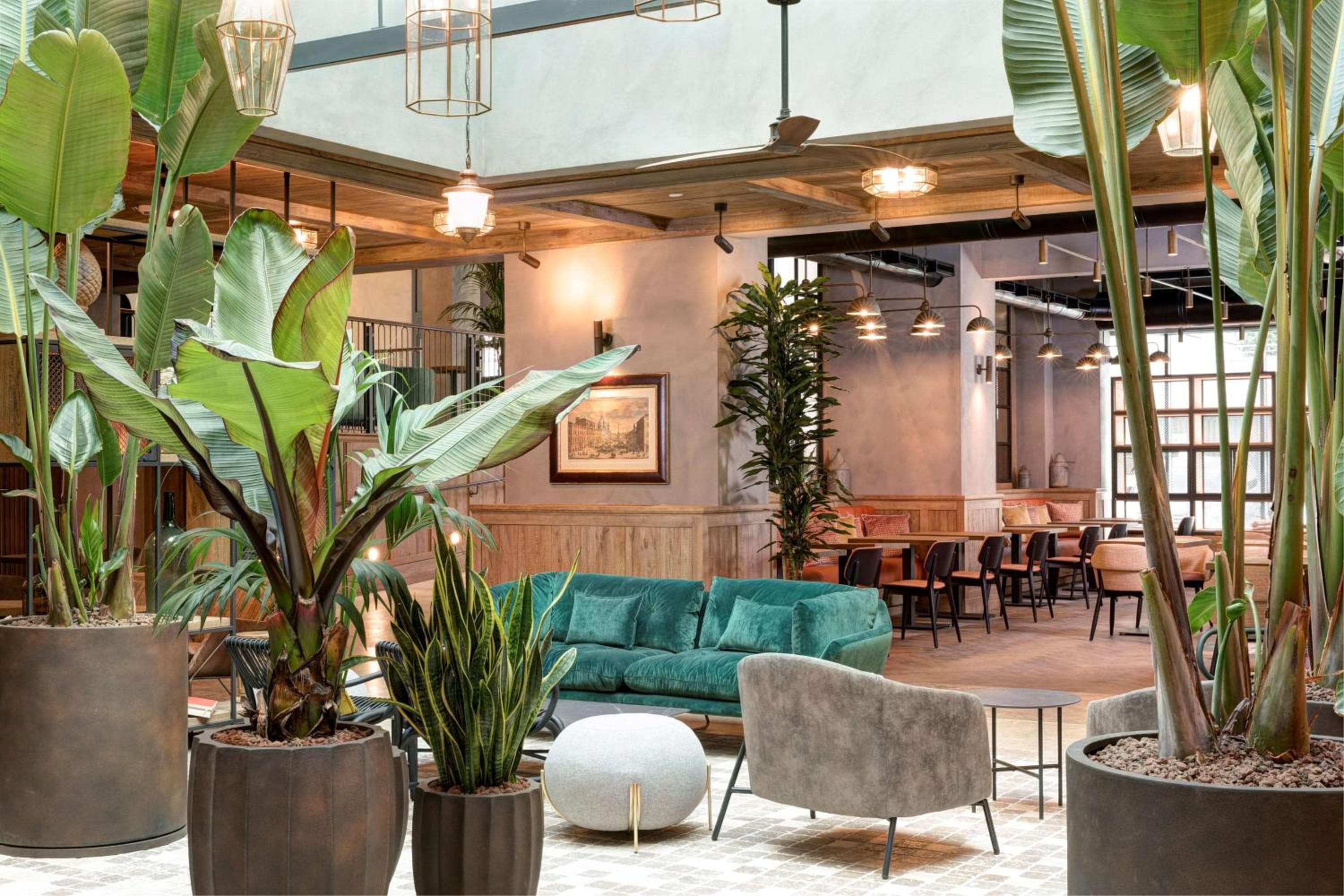 DoubleTree By Hilton Rome Monti — 7