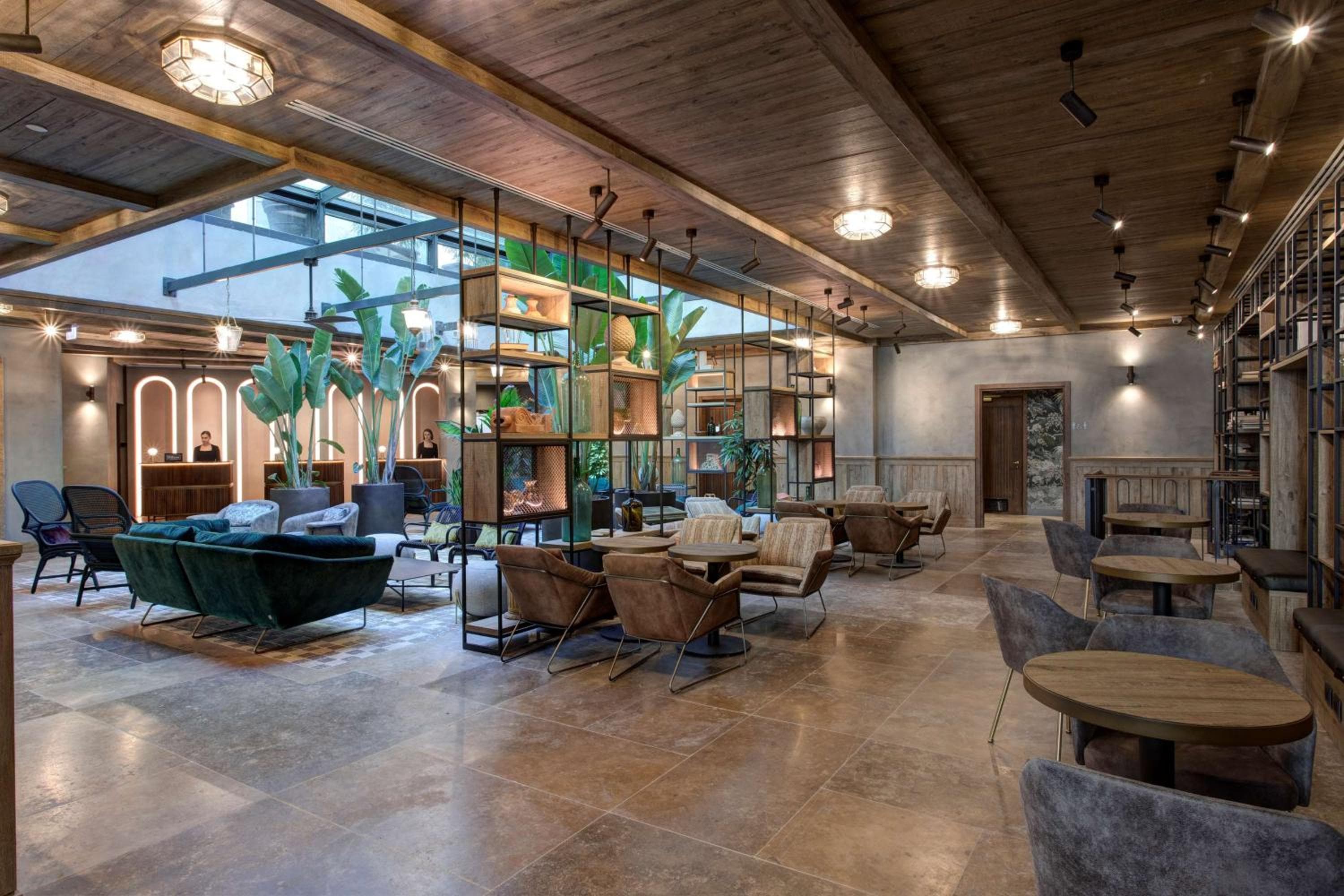 DoubleTree By Hilton Rome Monti — 9