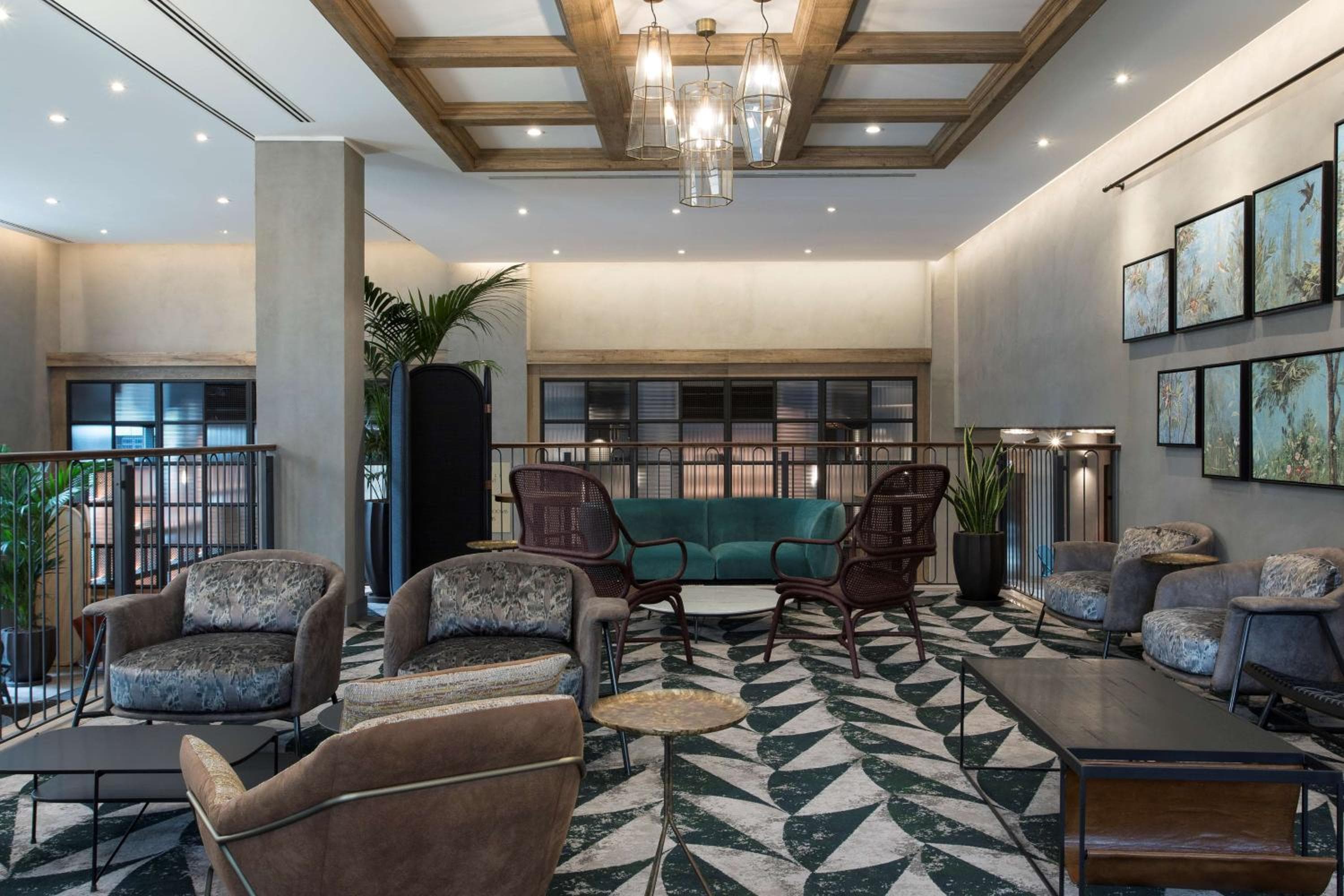 DoubleTree By Hilton Rome Monti — 12