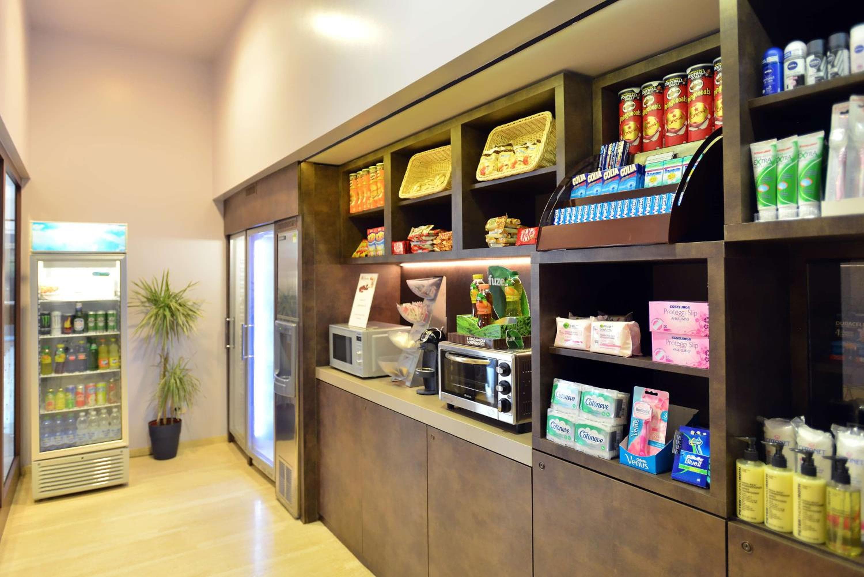 Hilton Garden Inn Milan North — 8
